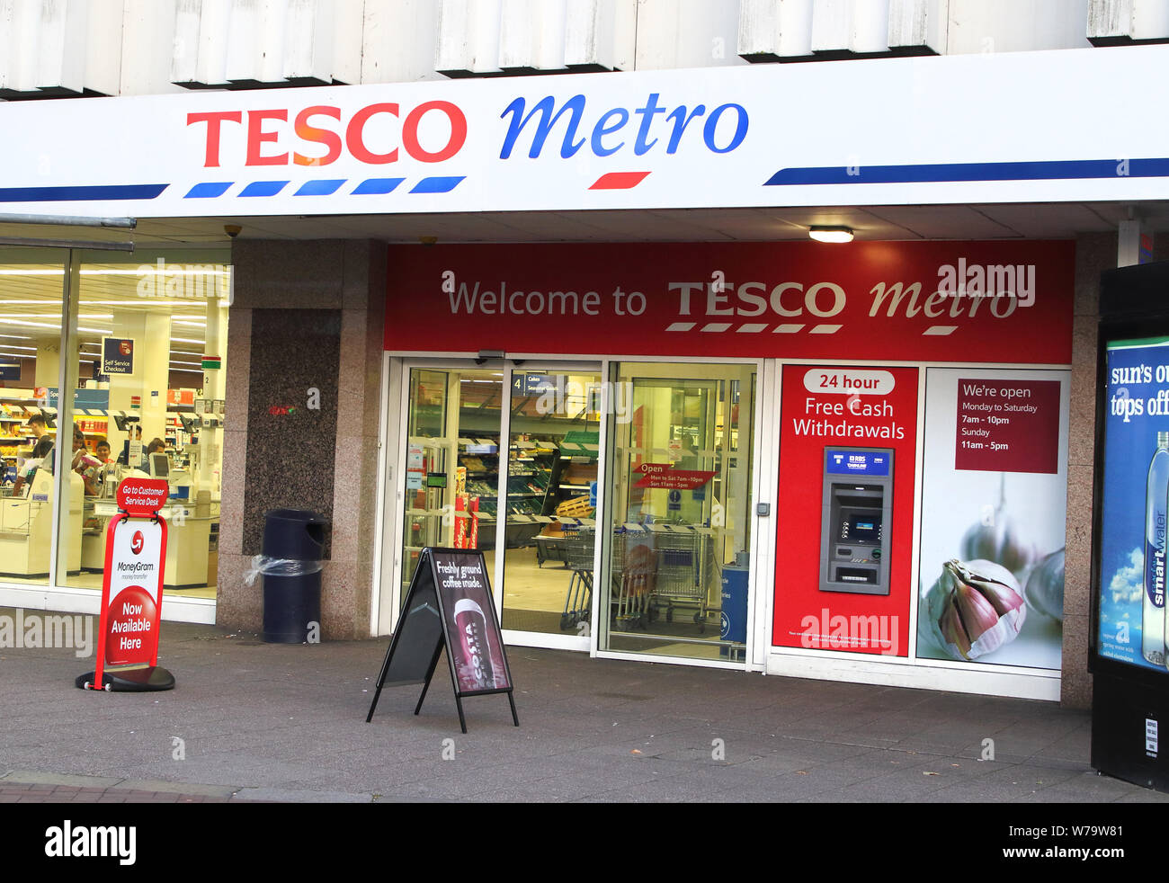 London, UK. 5th Aug, 2019. UK Supermarket giant Tesco has announced around 4,500 staff in 153 of it's Metro stores will lose their jobs in the latest round of redundancies. The UK's largest grocer employs about 340,000 people in the UK and Republic of Ireland.Tesco opened it's Metro stores to be sized between it's Tesco Extra superstores and Tesco Express local shops, in 1994 Credit: Keith Mayhew/SOPA Images/ZUMA Wire/Alamy Live News Stock Photo
