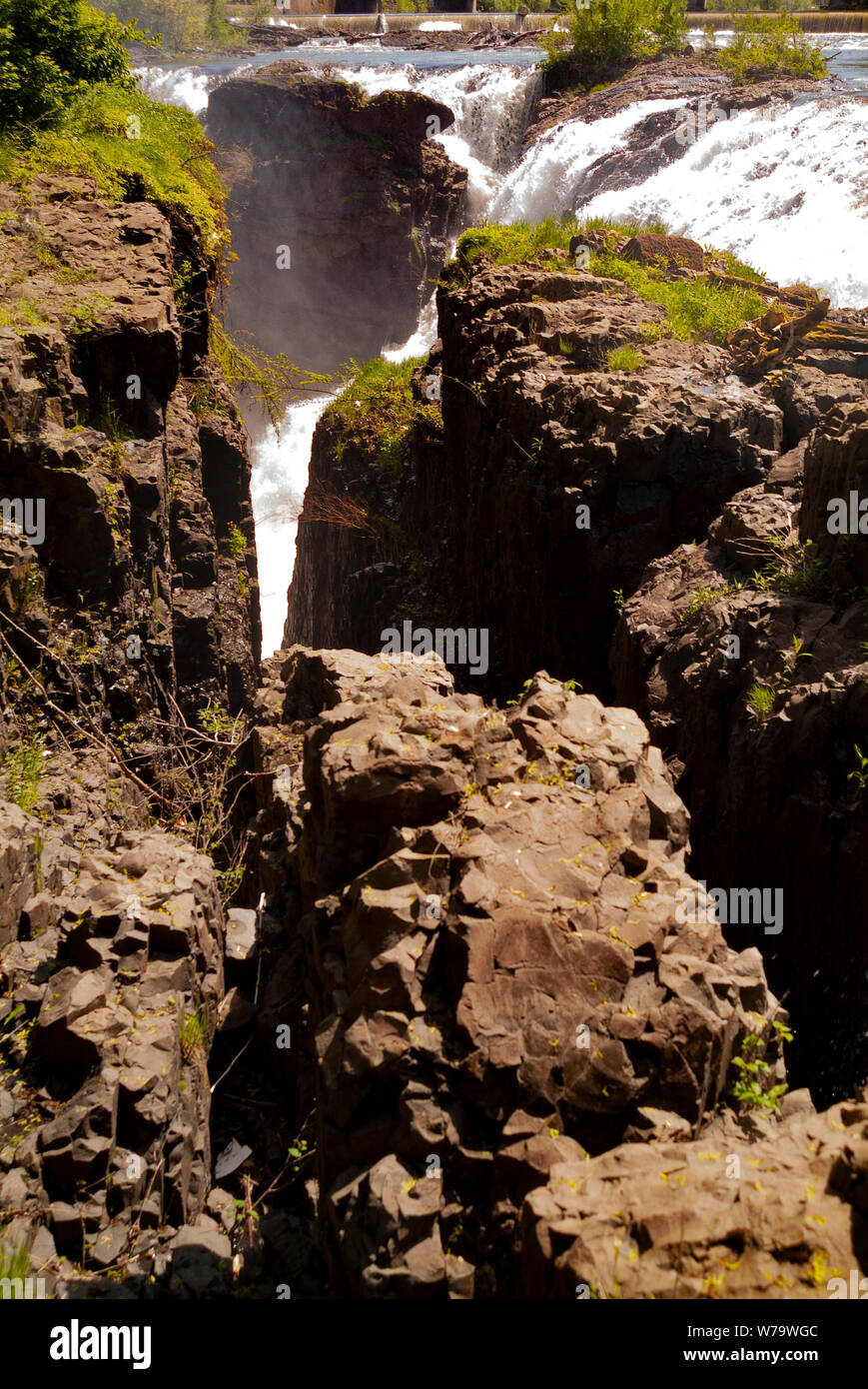 PARKS AND RECREATION VOLUME 3 Paterson Great falls National historic