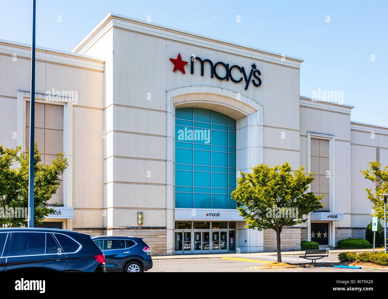Macy*s at SouthPark - A Shopping Center in Charlotte, NC - A Simon