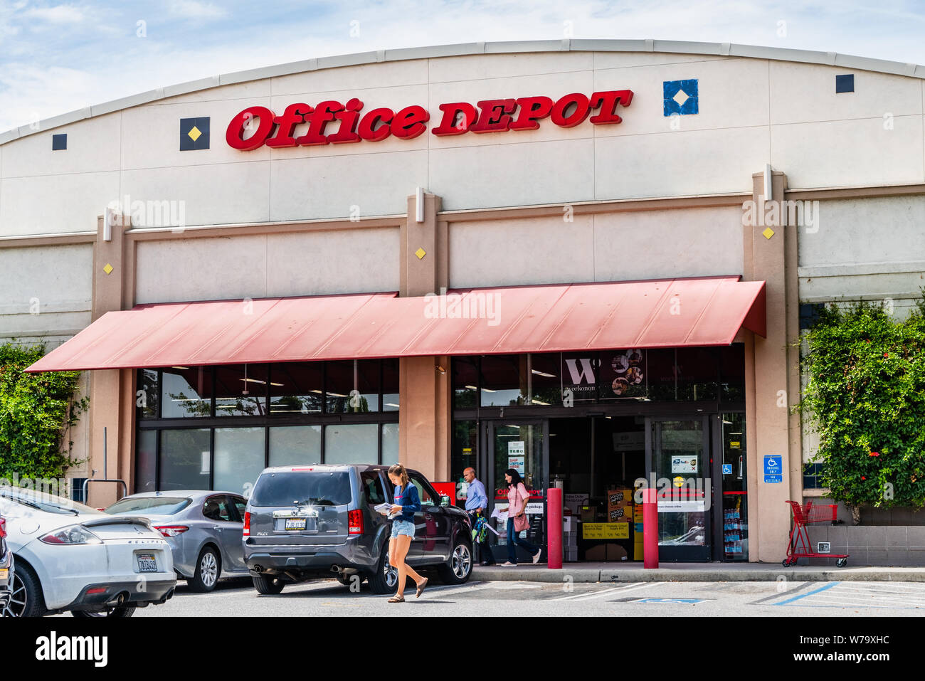 August 5, 2019 / Mountain View / CA / USA - People shopping at one of the Office Depot stores located in San Francisco bay area Stock Photo