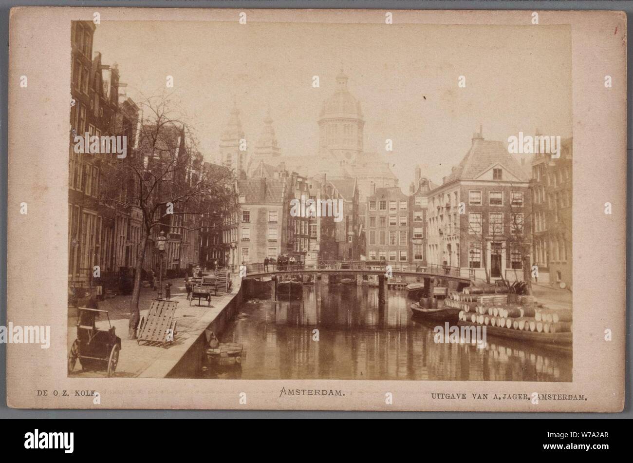 Oudezijds Voorburgwal and van de Sint-Nicolaaskerk cathedral, Amsterdam,  Netherlands . Photo in retro style. Paper texture Stock Photo - Alamy