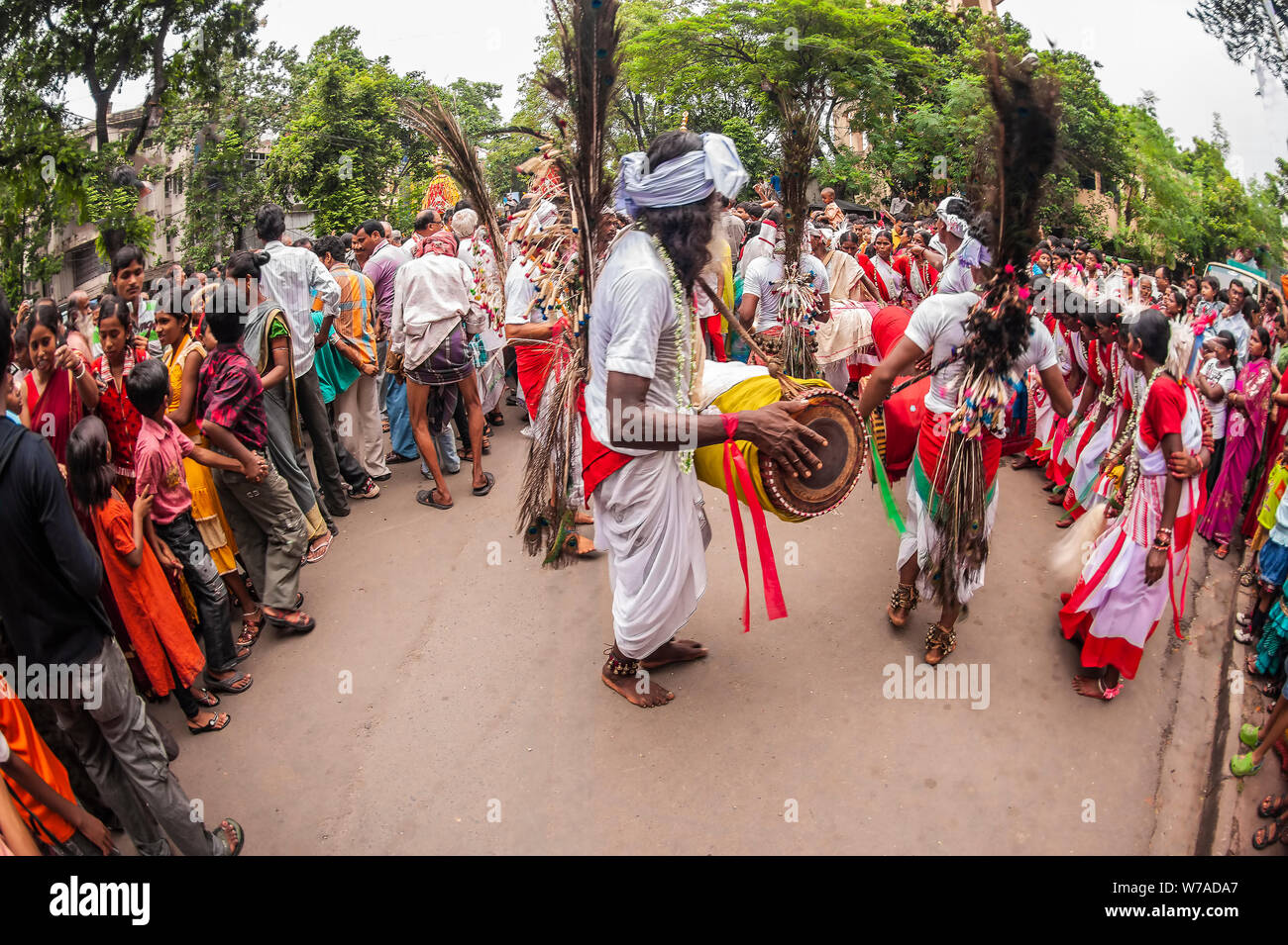 Drums beating hires stock photography and images Alamy