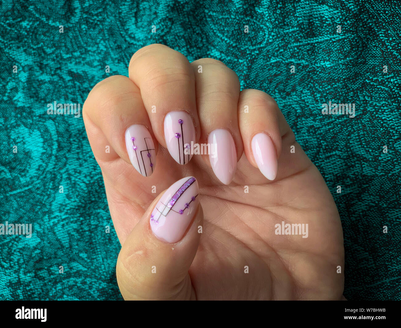 Almond Shaped Nails High Resolution Stock Photography And Images Alamy