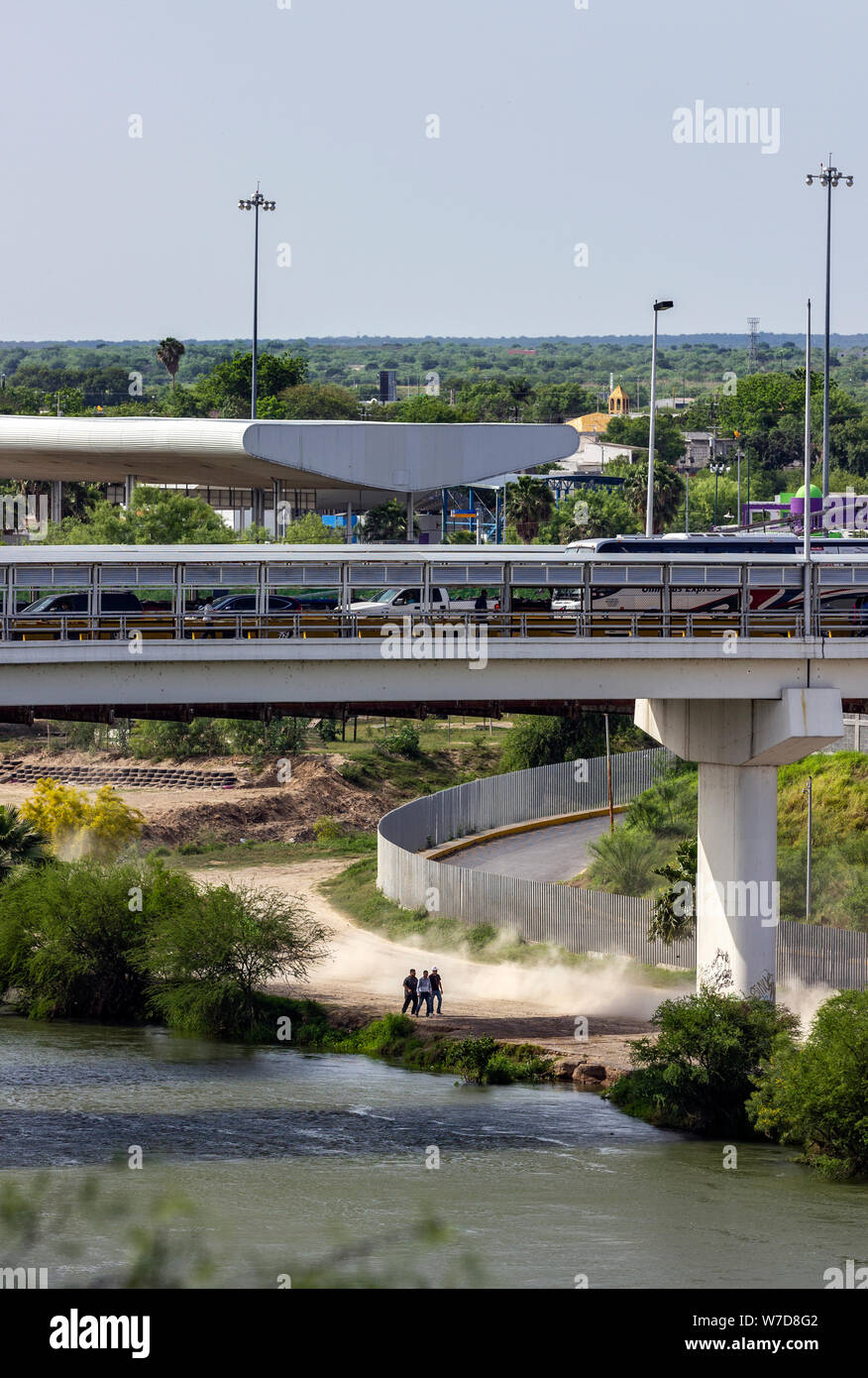 Ciudad miguel aleman international bridge hires stock photography and