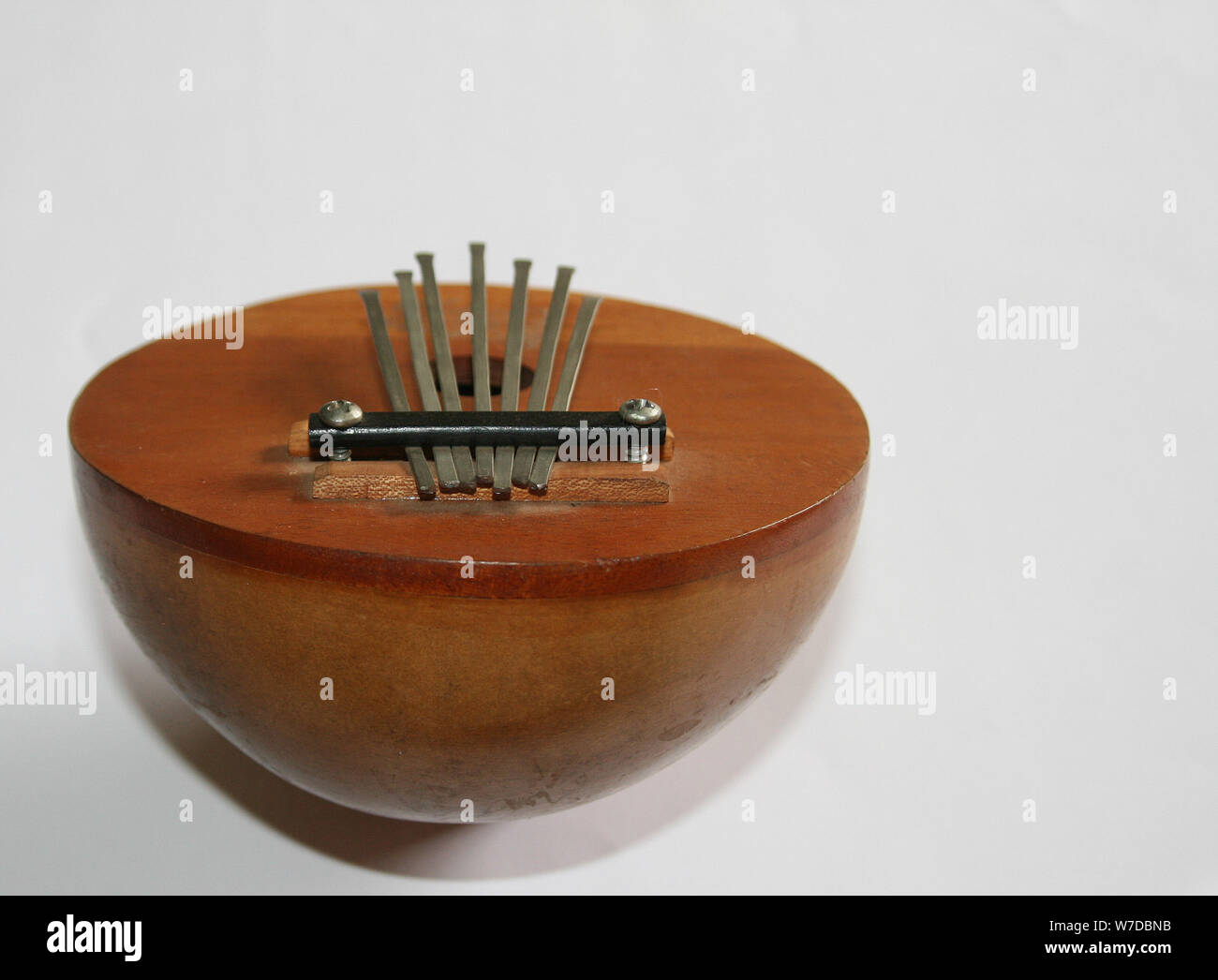 Traditional african instruments hi-res stock photography and images - Alamy