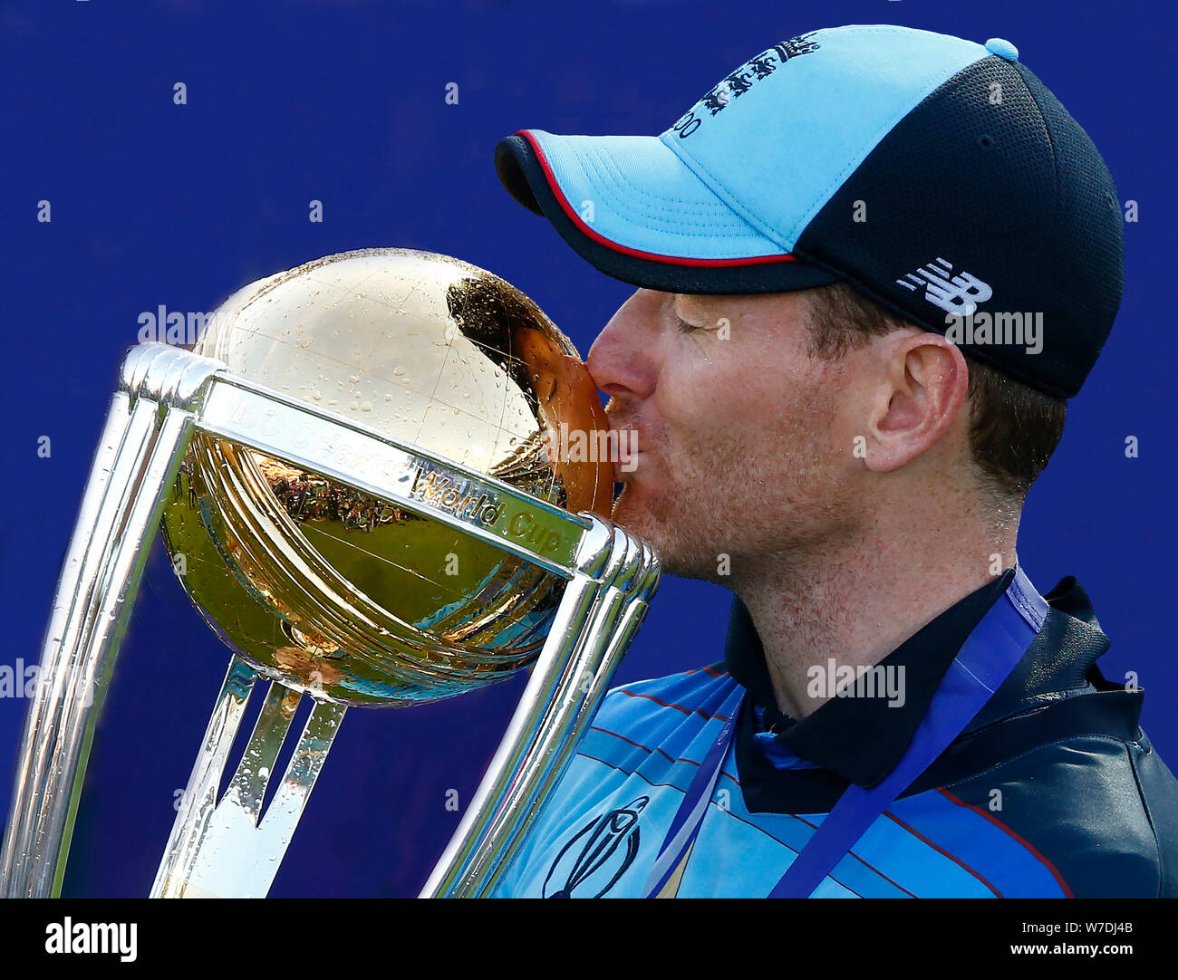 LONDON, ENGLAND. JULY 14: Eoin Morgan of England  with Trophy during ICC Cricket World Cup Final between England and New Zealand  at the Lord's Cricke Stock Photo