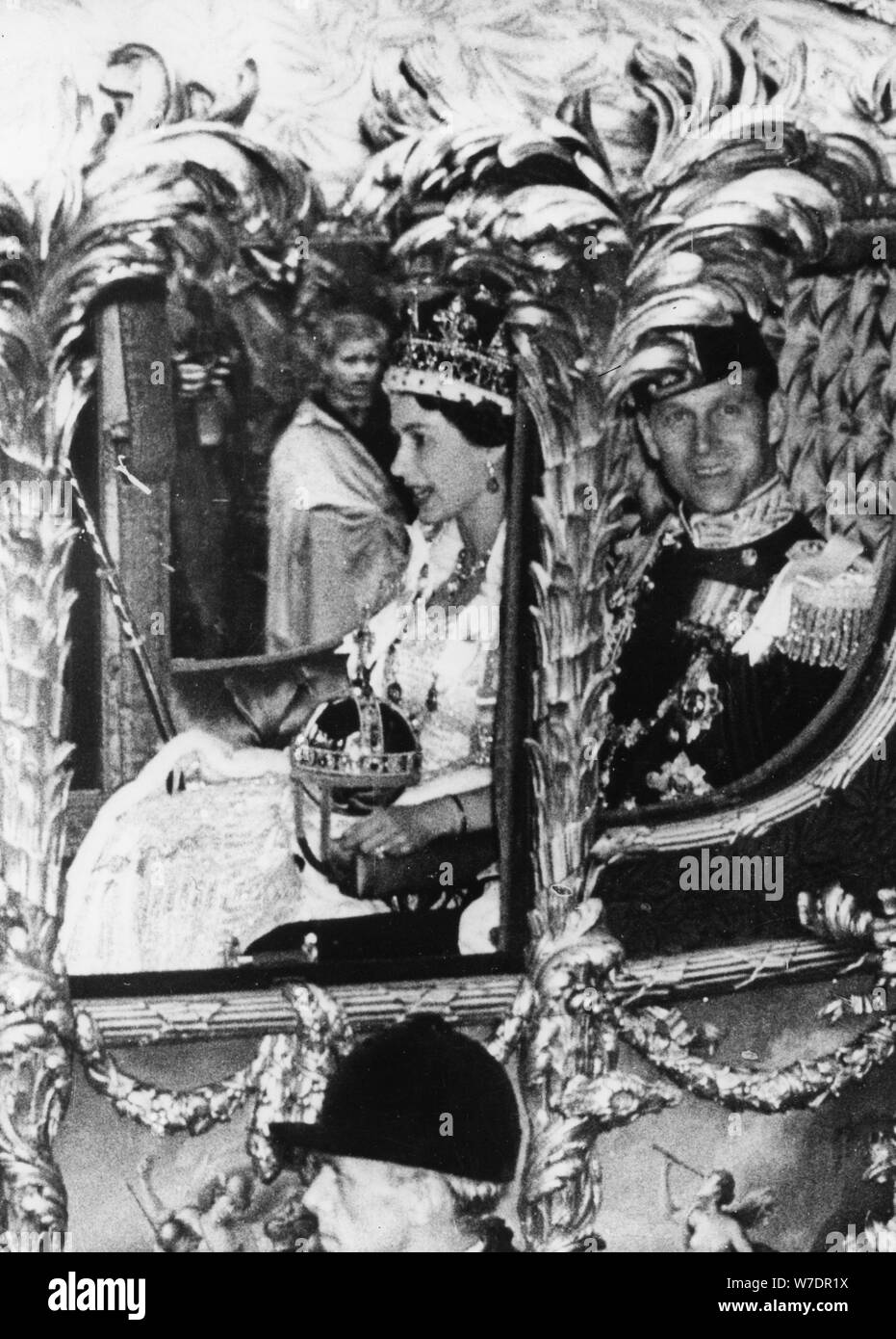 Queen elizabeth ii coronation 1953 hi-res stock photography and images ...