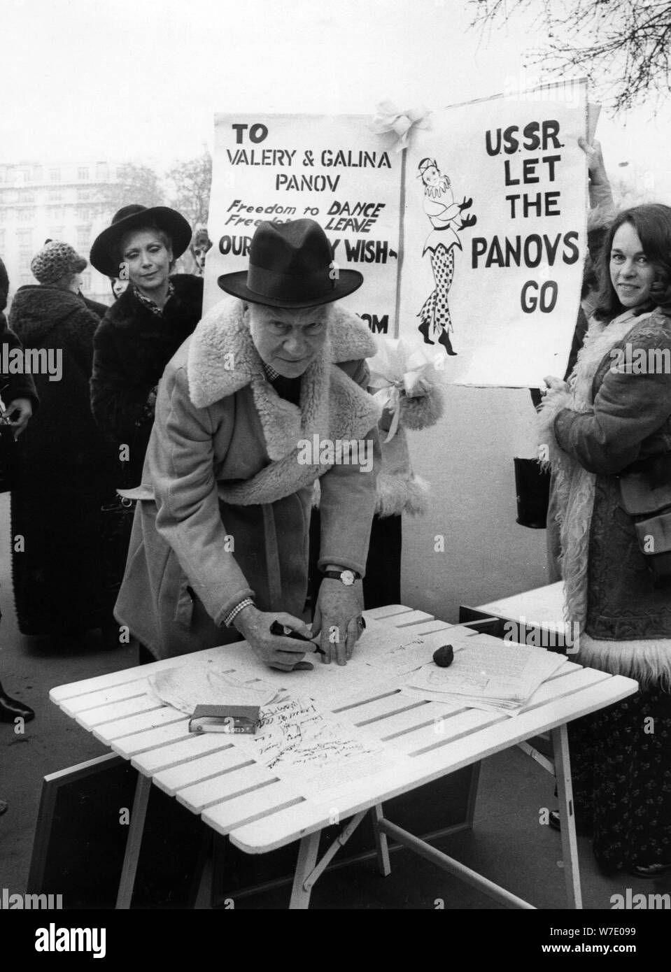 British actor Sir John Gielgud signing a petition, Speaker's Corner, Hyde Park, London, 1974. Artist: Unknown Stock Photo