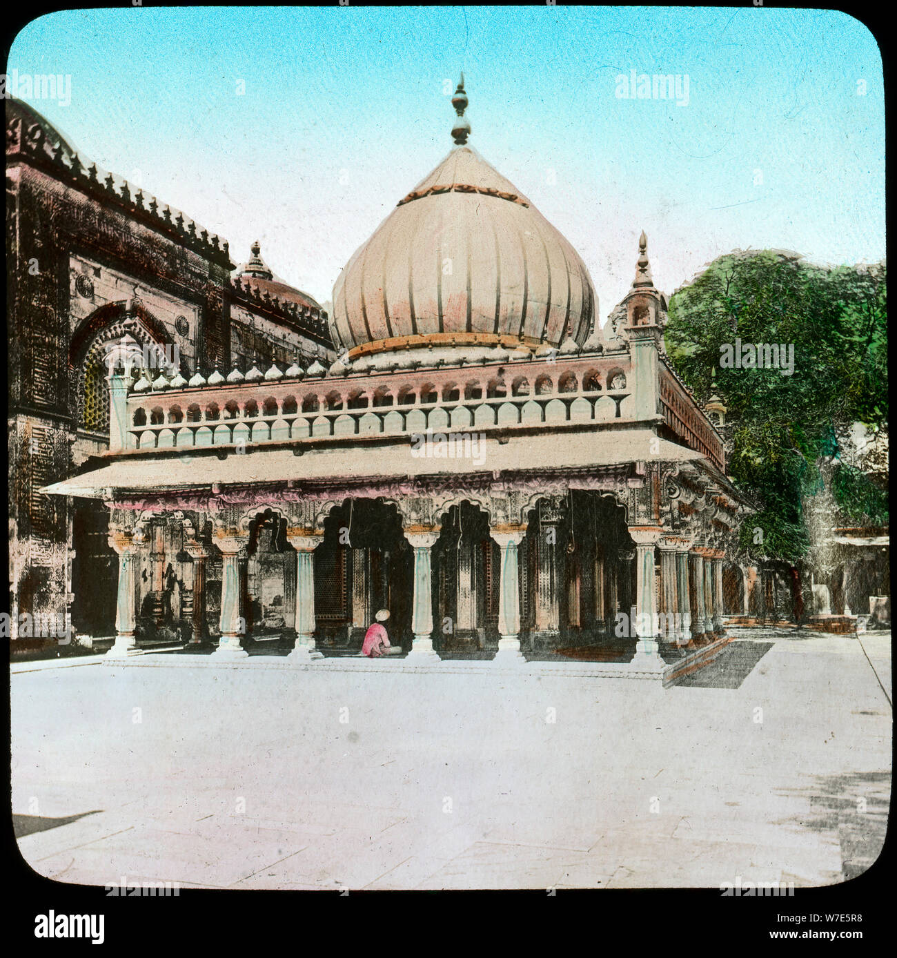 Tomb Of Nizamuddin Auliya Delhi India Late 19th Or Early 20th Tomb Of Nizamuddin Auliya Delhi India Late 19th Or Early 20th