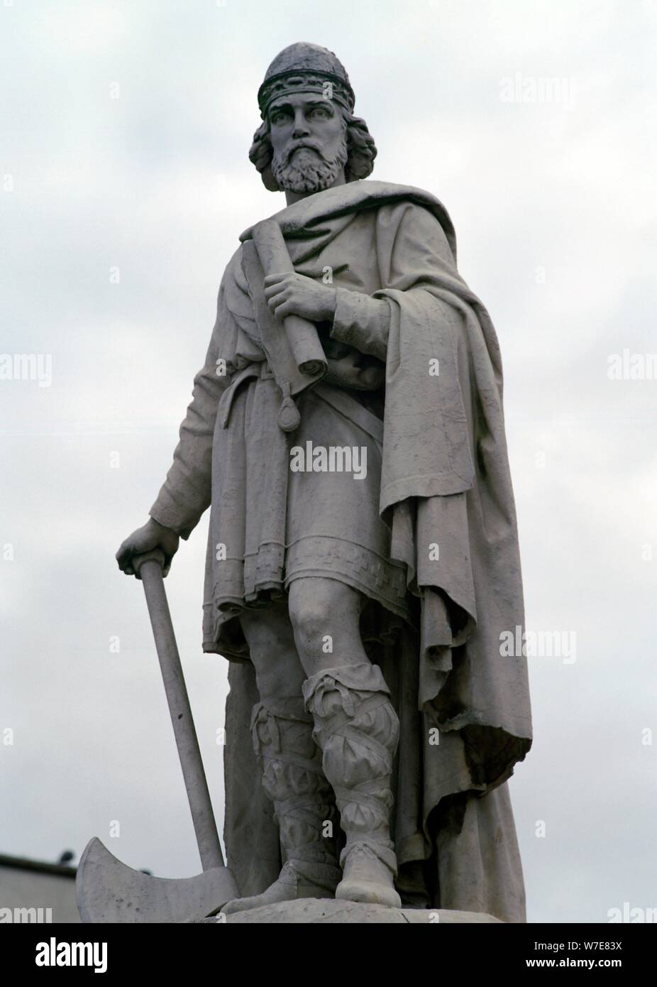 Statue of King Alfred, 9th century. Artist: Unknown Stock Photo