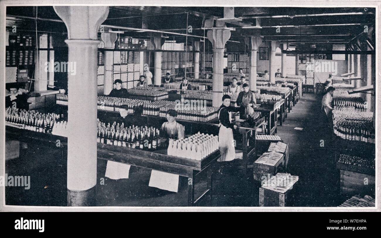 Leeds 1900s hi-res stock photography and images - Alamy