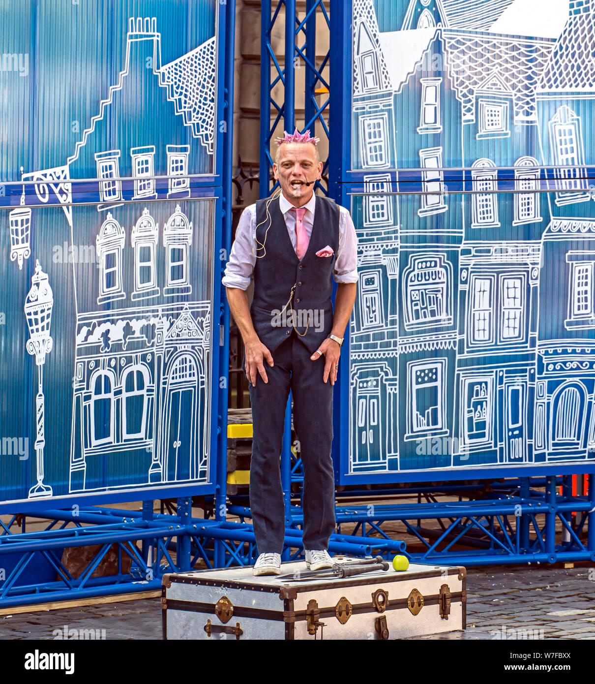 Performer at Edinburgh Festival Fringe 2019 in the Royal Mile Edinburgh