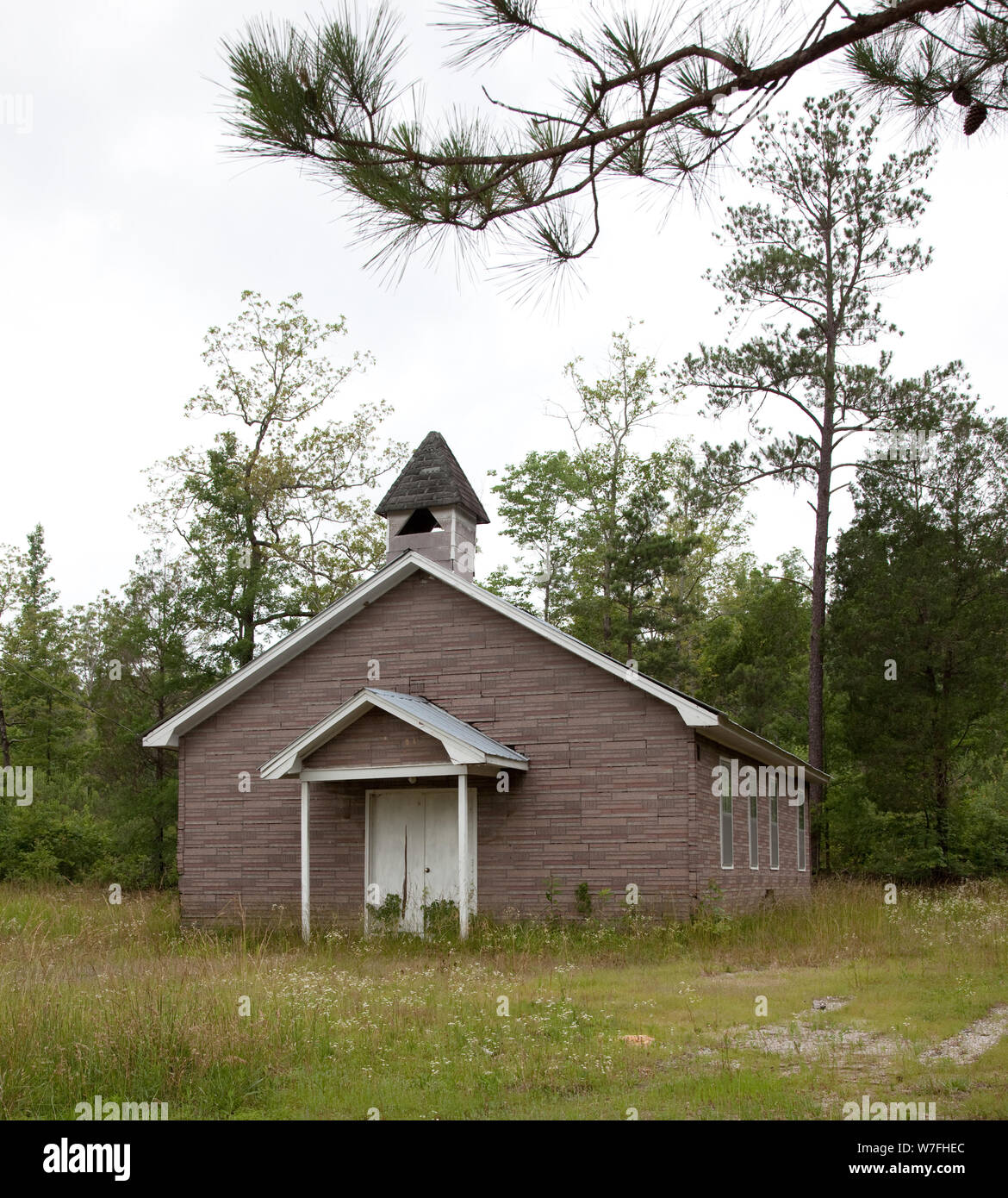Abandoned church in rural Alabama Stock Photo - Alamy