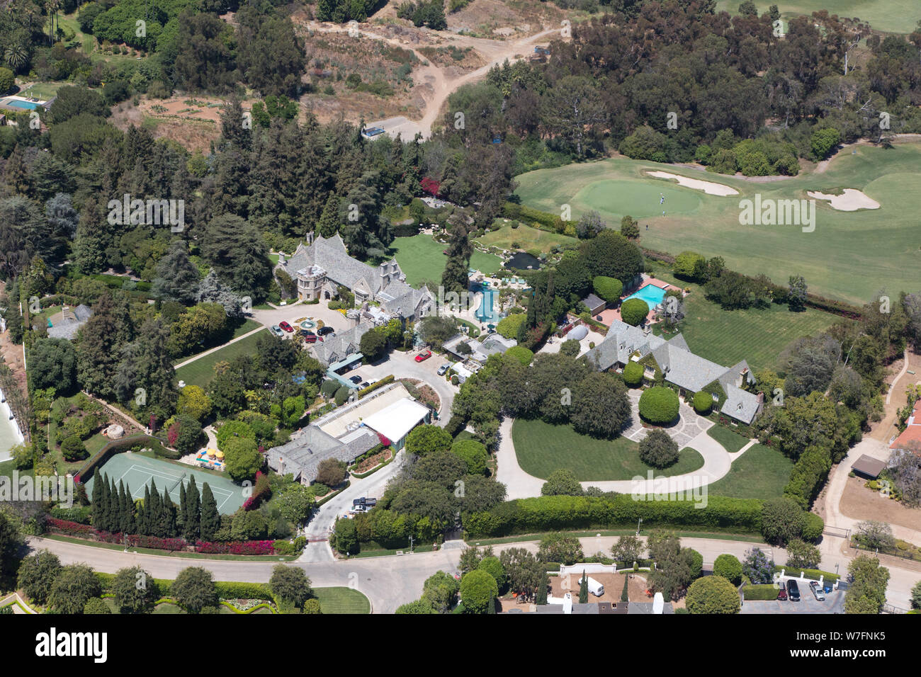 Әдемі ер мүшенің суреті