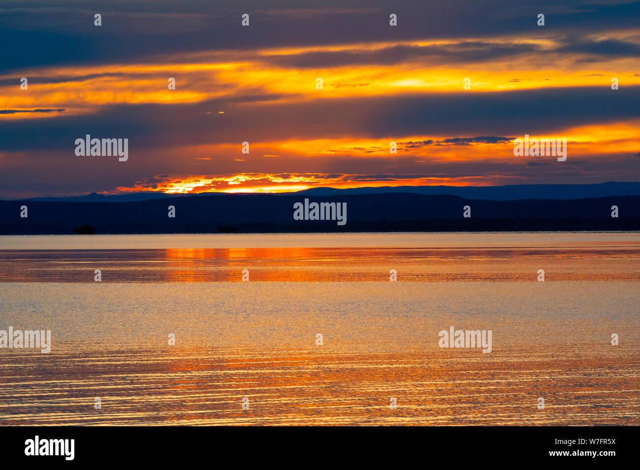 Sunset on Lake Kariba, the world's largest artificial lake, Zimbabwe ...