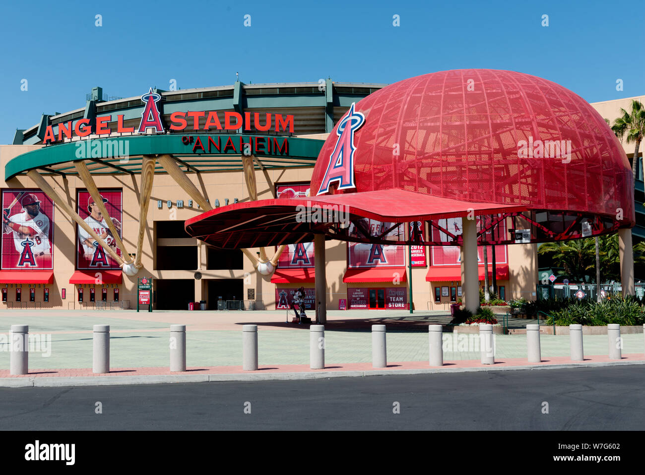 Anaheim angels disney hi-res stock photography and images - Alamy
