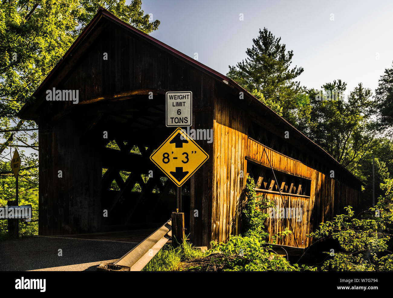 Coombs Covered Bridge   Winchester, New Hampshire, USA Stock Photo