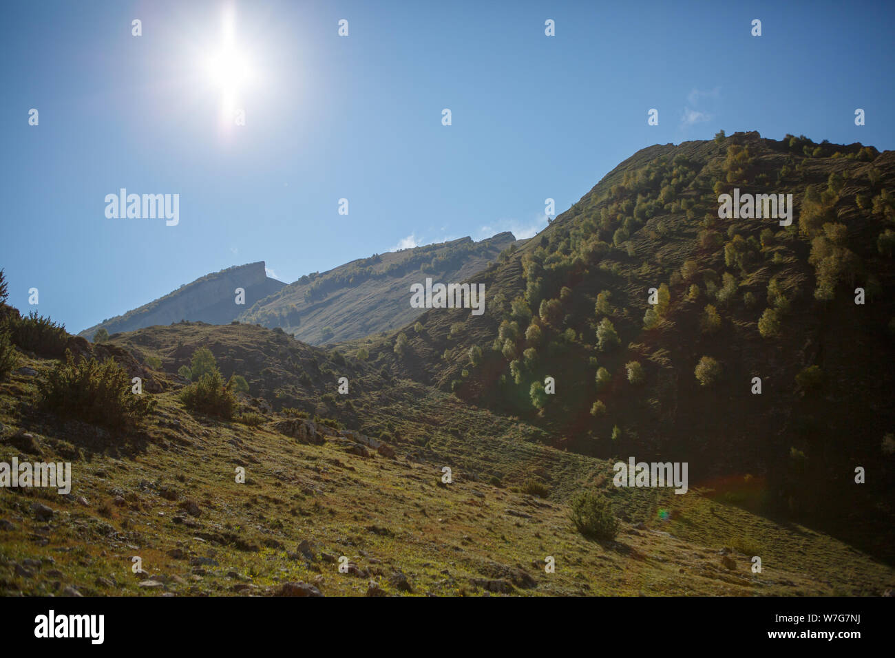 Clear sky sun hi-res stock photography and images - Alamy