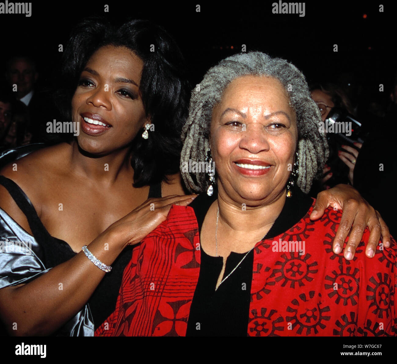 FILE PHOTO*** Author Toni Morrison Has Passed Away At The Age Of 88. Oprah  Winfrey and Toni Morrison attending The Beloved Movie Premiere at the  Ziegfield Theatre, New York City. October 8,