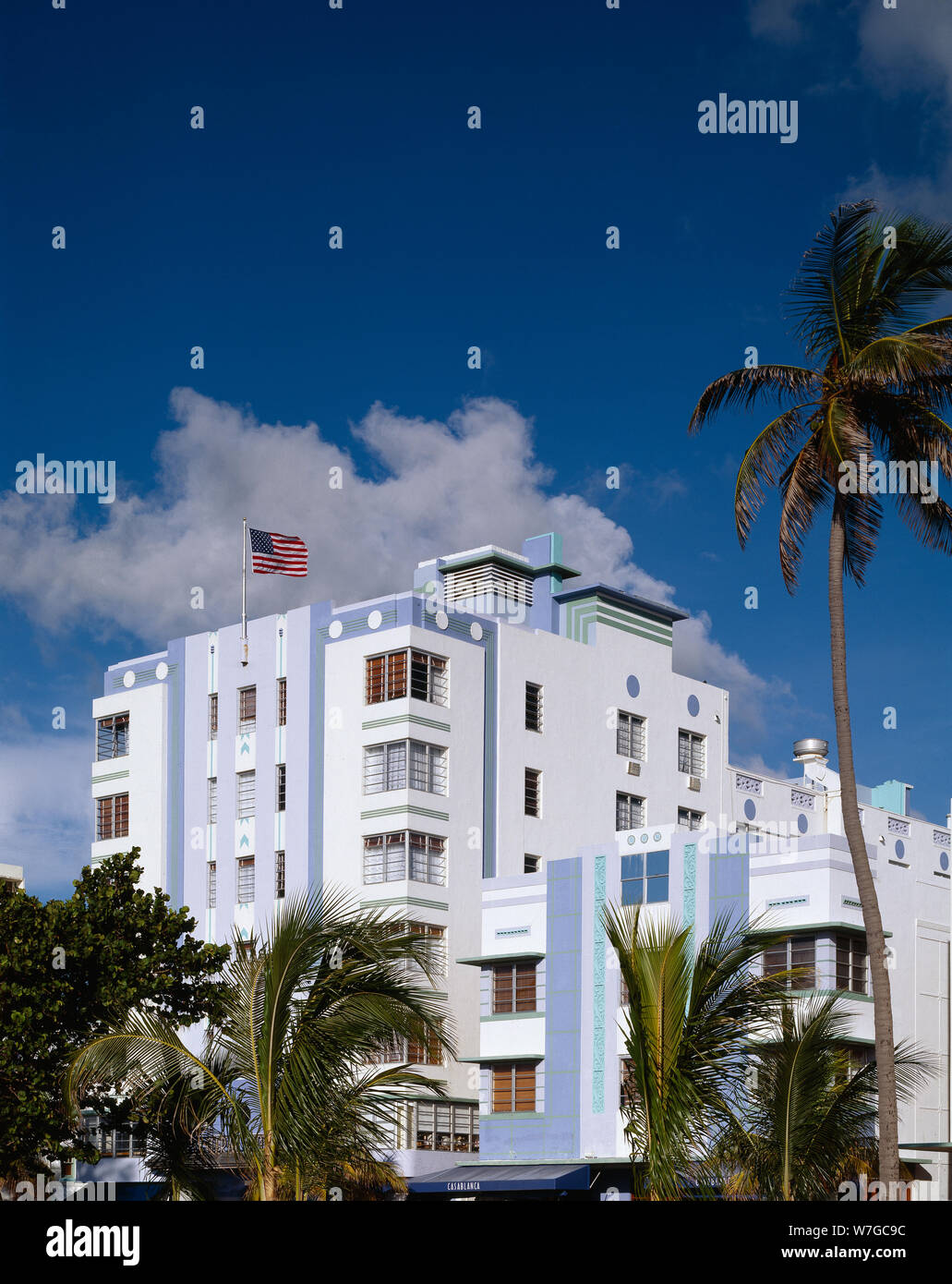 American art deco geometric design hi-res stock photography and images ...