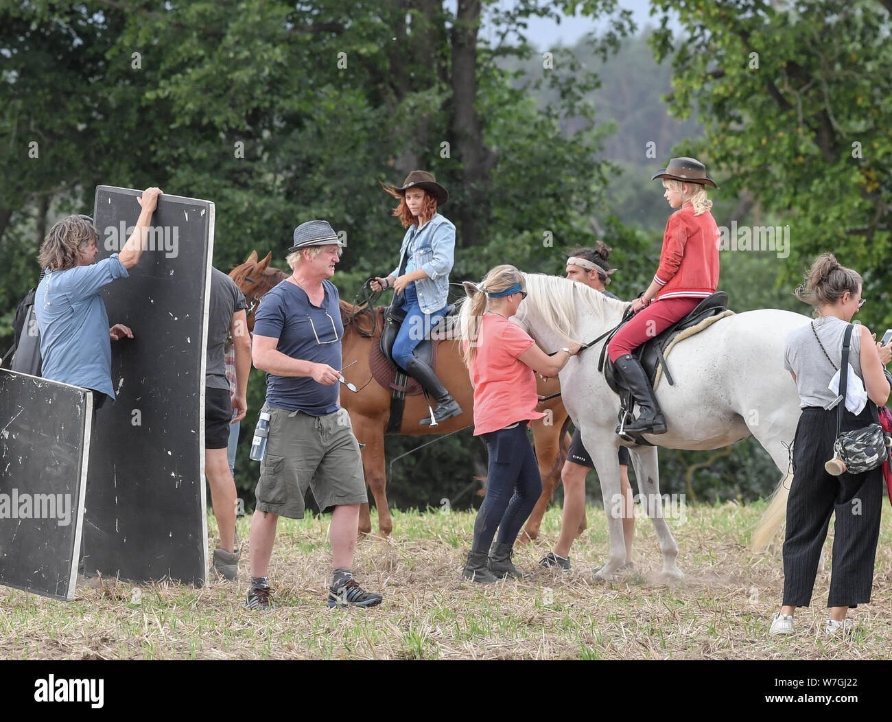 Reichenow, Germany. 06th Aug, 2019. On the press date on the set of the  Amazon series Bibi and Tina, actress Harriet Herbig-Matten will ride as  Tina (M) and actress Katharina Hirschberg as