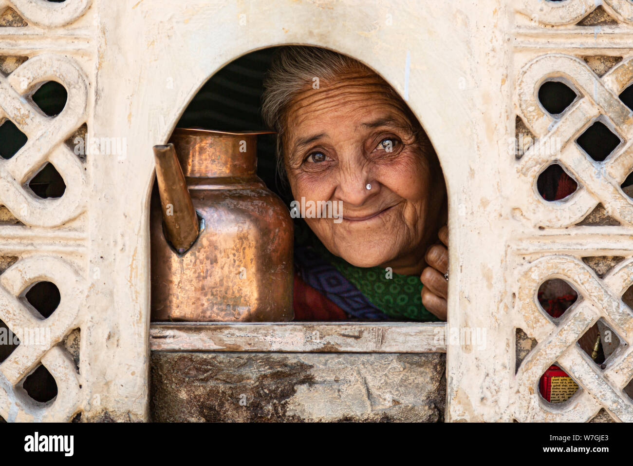 Old lady selling tea in Jaipur Stock Photo Alamy