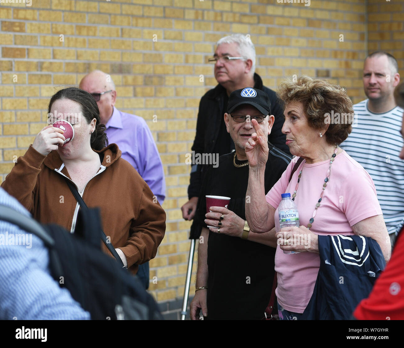 Edwina currie front right with fellow residents from whaley bridge hi