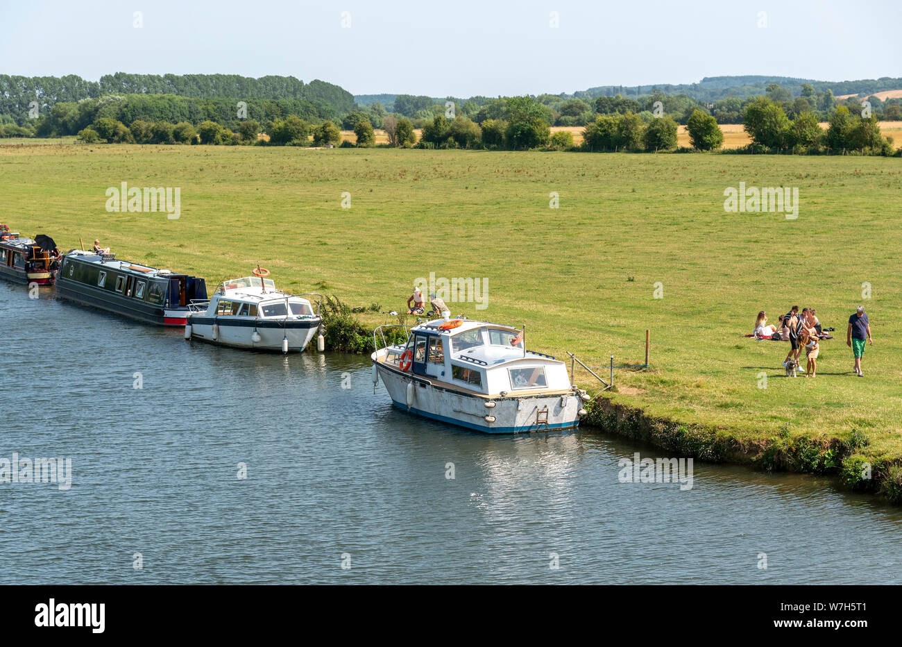 Lechlade, Gloucestershire, England, UK,  The River Thames at Lechlade on Thames. The highest navigable point of this famous river Stock Photo