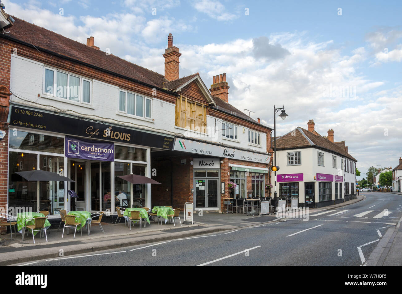 Pangbourne village centre hires stock photography and images Alamy
