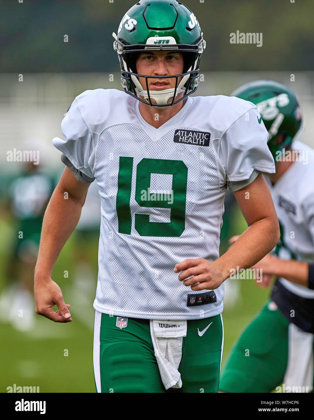 August 6, 2019, Florham Park, New Jersey, USA: New York Jets quarterback Trevor Siemian (19) during training camp at the Atlantic Health Jets Training Center, Florham Park, New Jersey. Duncan Williams/CSM Stock Photo