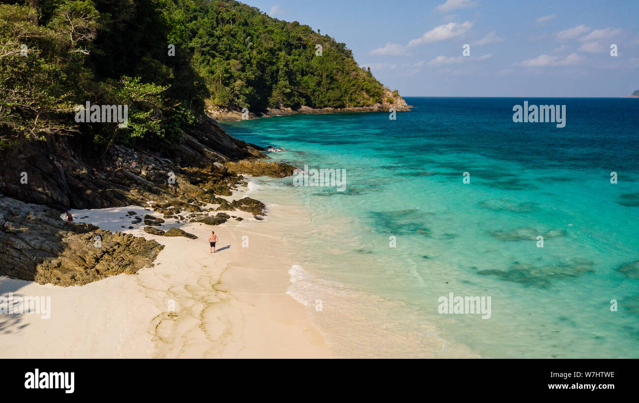 Aerial view of green island hi-res stock photography and images - Alamy