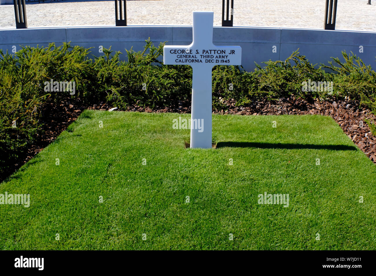 Grave of General George S Patton in Luxembourg American Cemetery Stock Photo