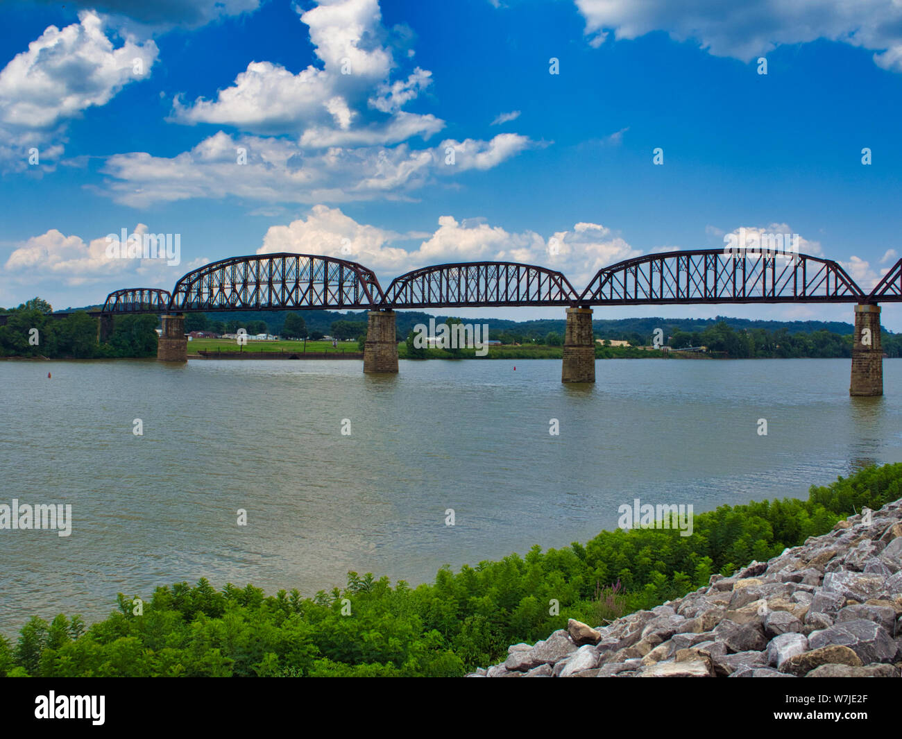 Railraod bridge hires stock photography and images Alamy