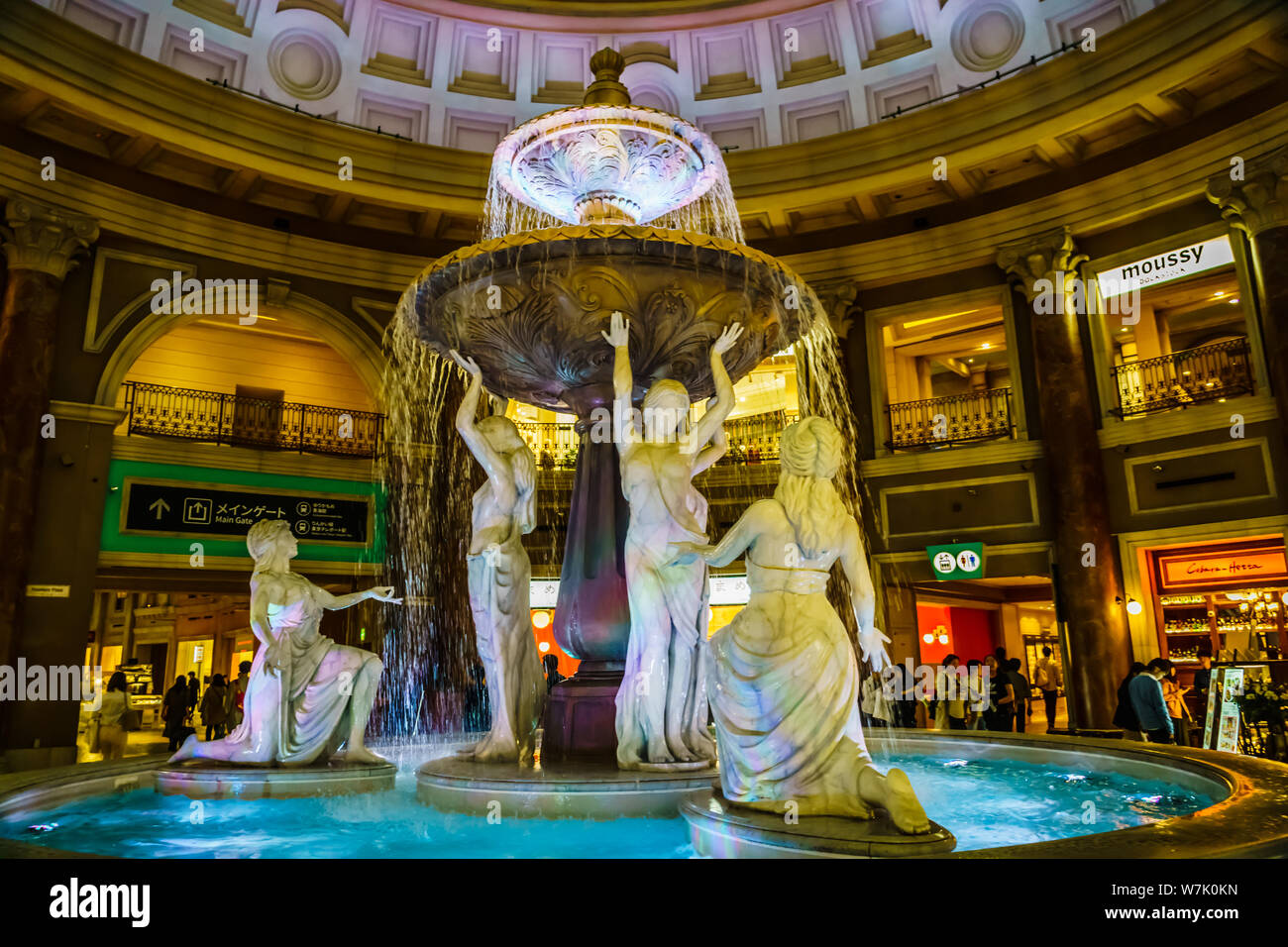Tokyo Japan May 12 19 Venusfort Outlet Store In Odaiba Will Bring You Joy Both With Its Entertainment And Shopping Areas Stock Photo Alamy