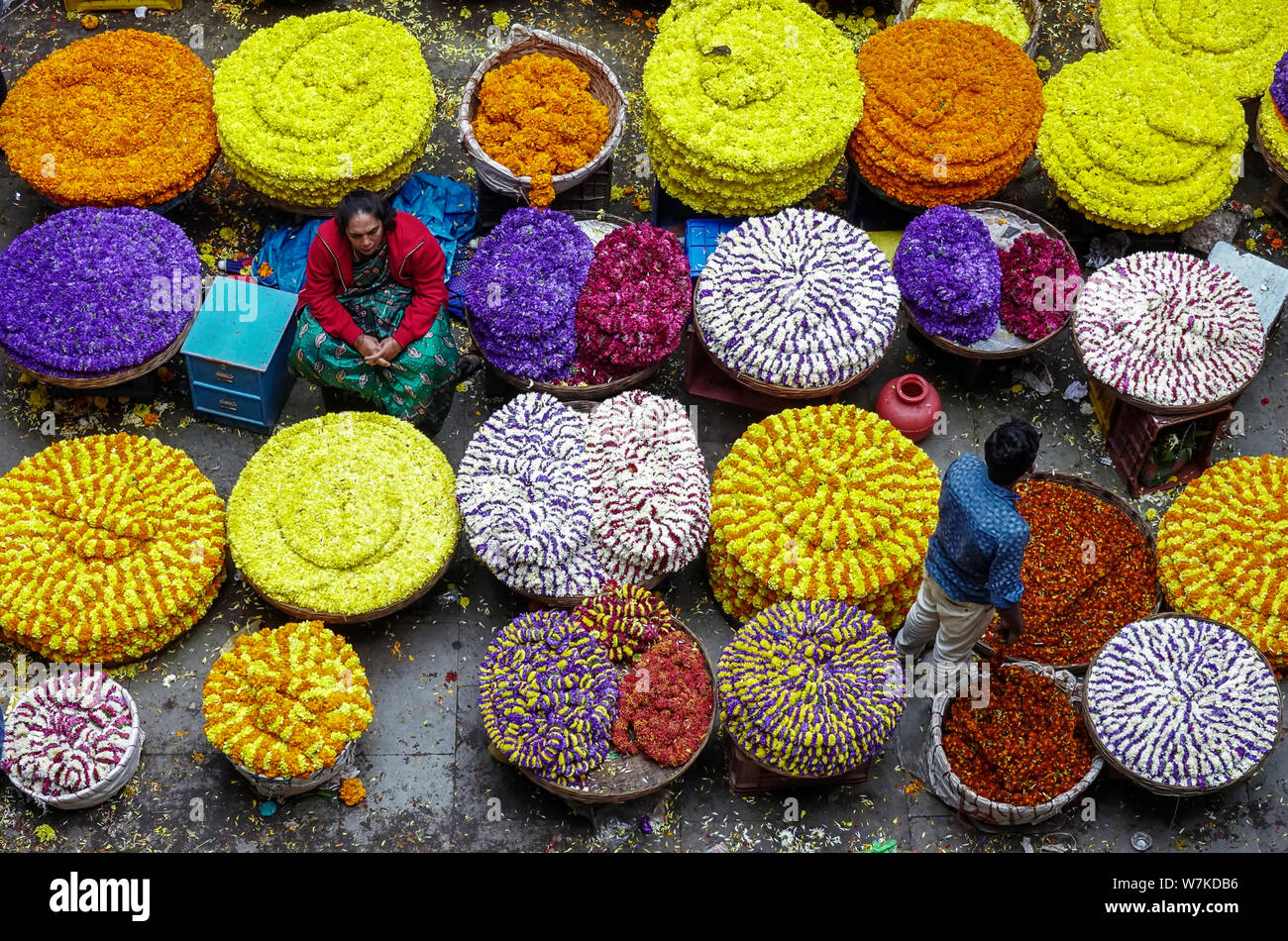 Indian wholesale market hires stock photography and images Alamy