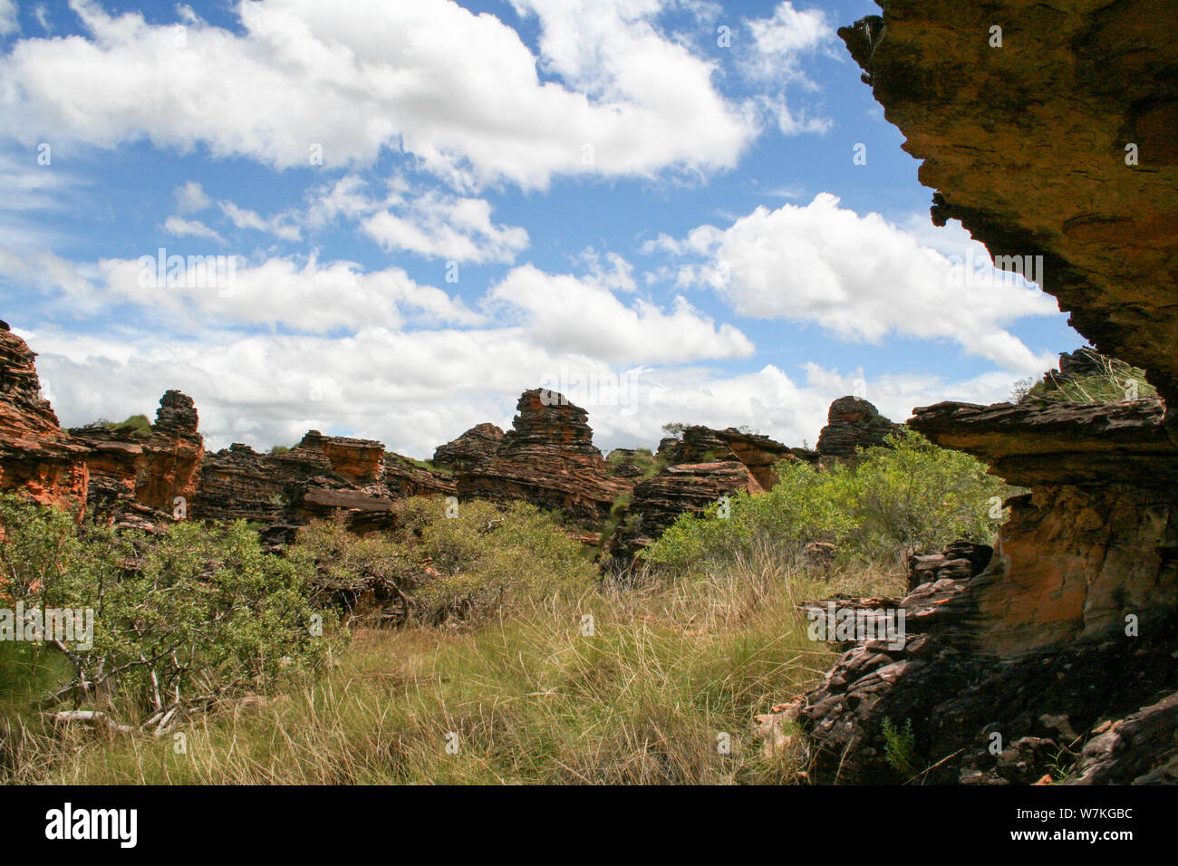 Red rocks in Australian outback Stock Photo - Alamy