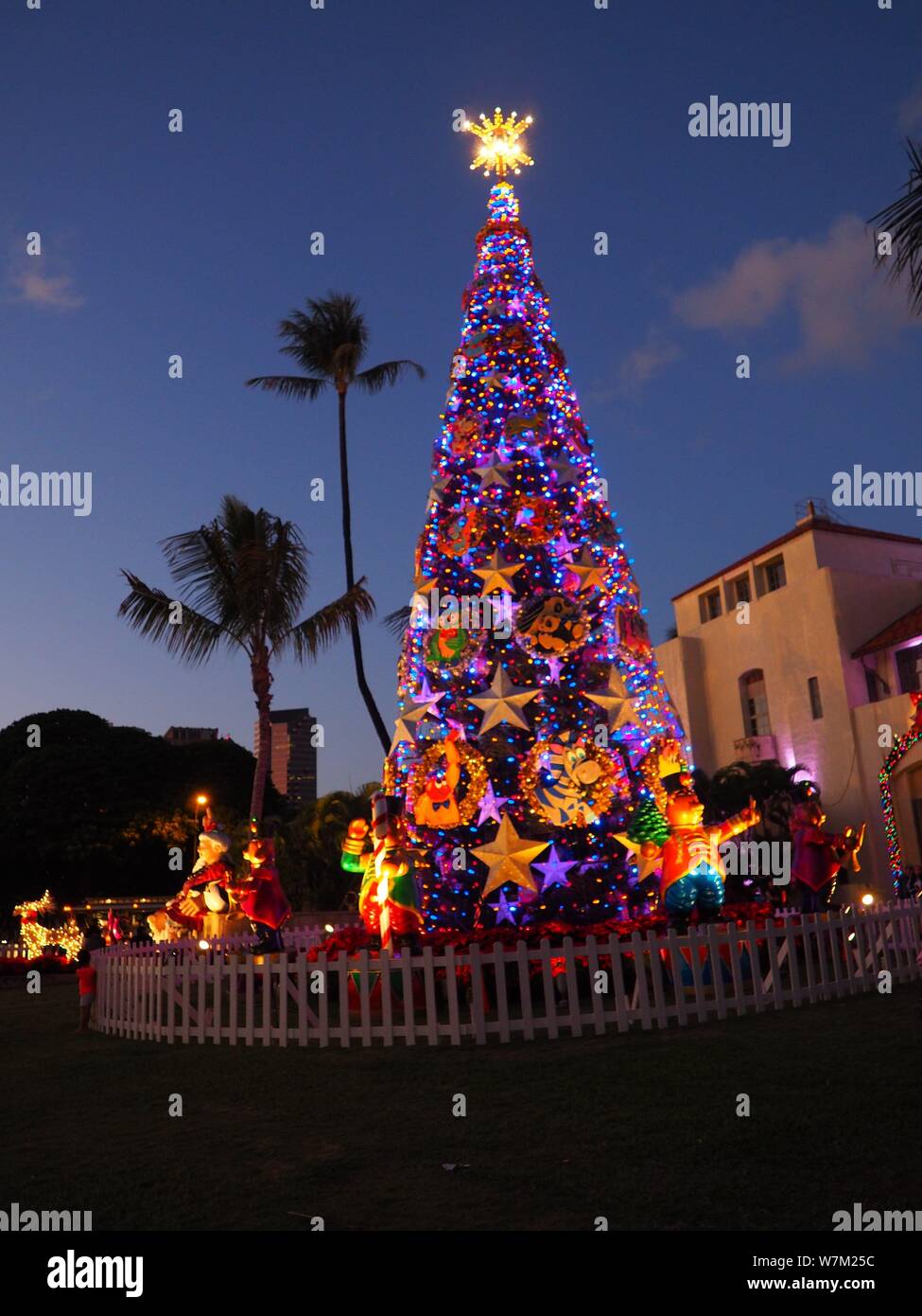 Christmas At Honolulu High Resolution Stock Photography And Images Alamy