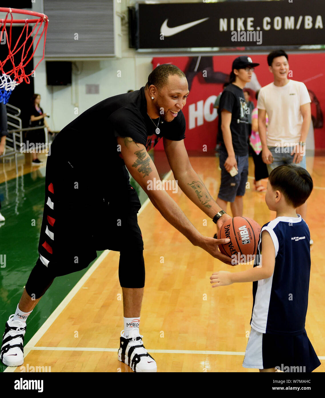 Shawn marion hires stock photography and images Alamy