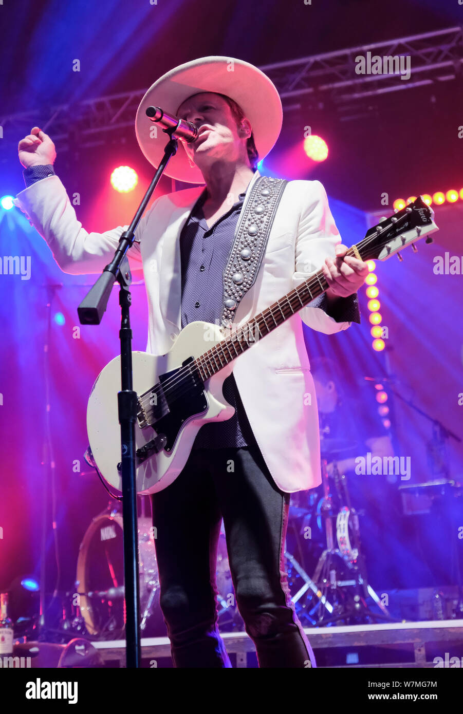 Kiefer Sutherland performing at The Wickham Festival, Wickham, UK. August 4, 2019 Stock Photo