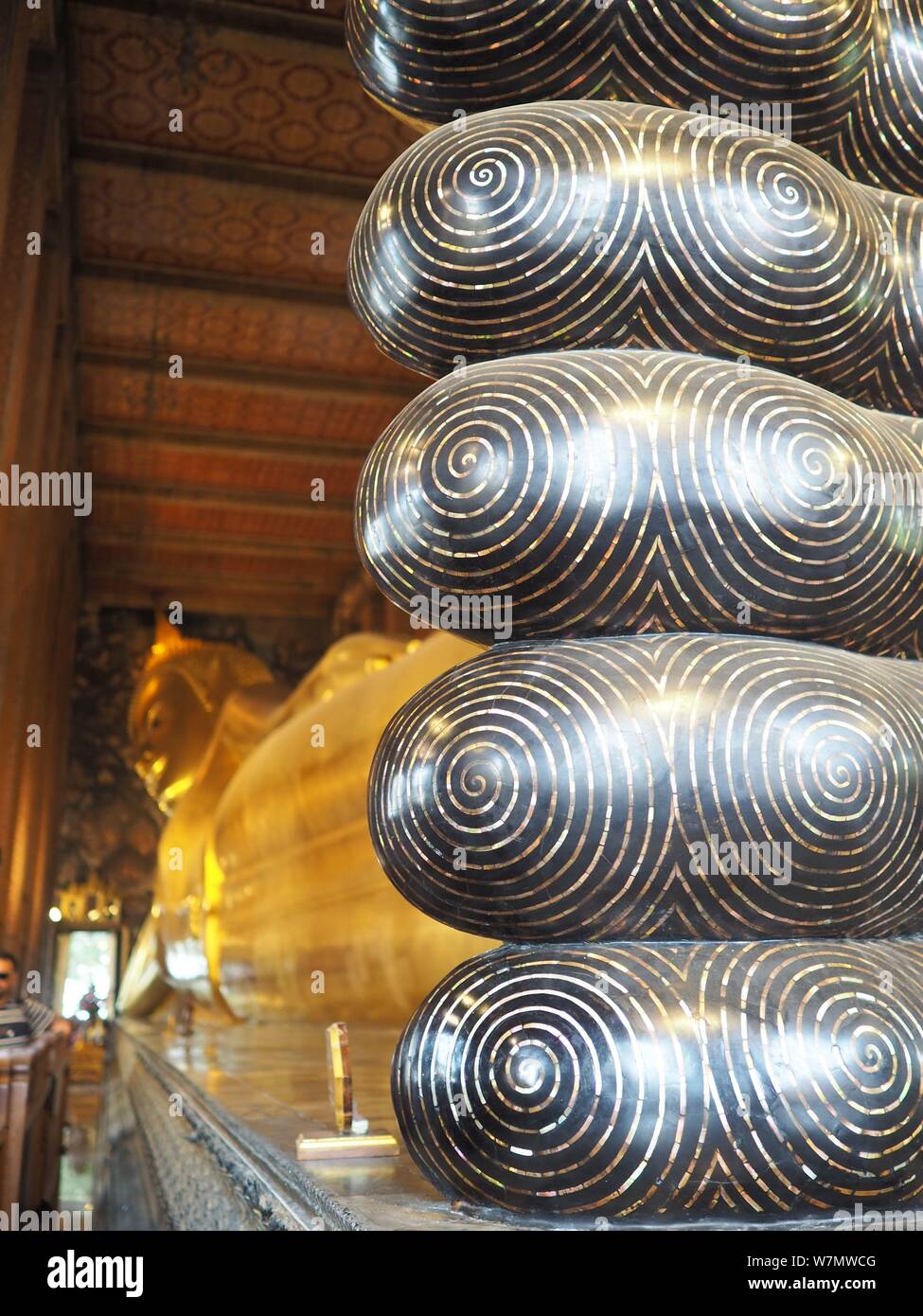 Wat Phra Chetuphon, Wat Pho , Temple of Reclining Buddha Bangkok ...