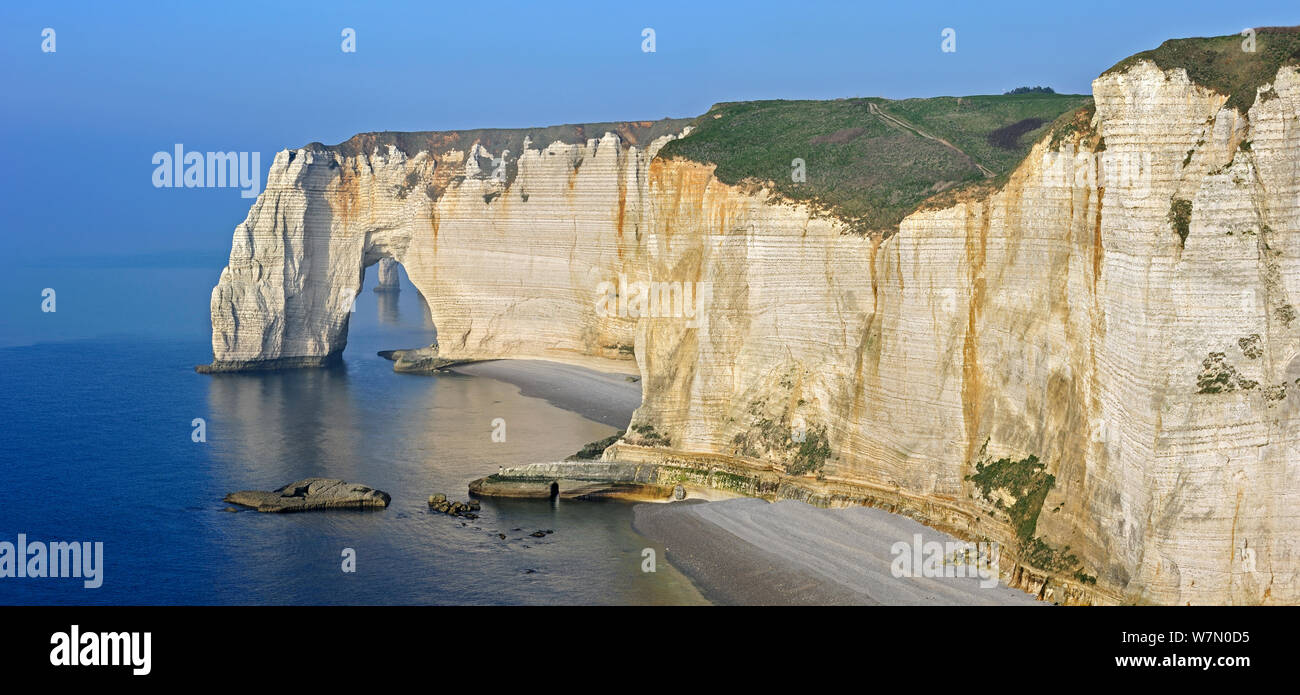 Arches at etretat in normandy hi-res stock photography and images - Alamy
