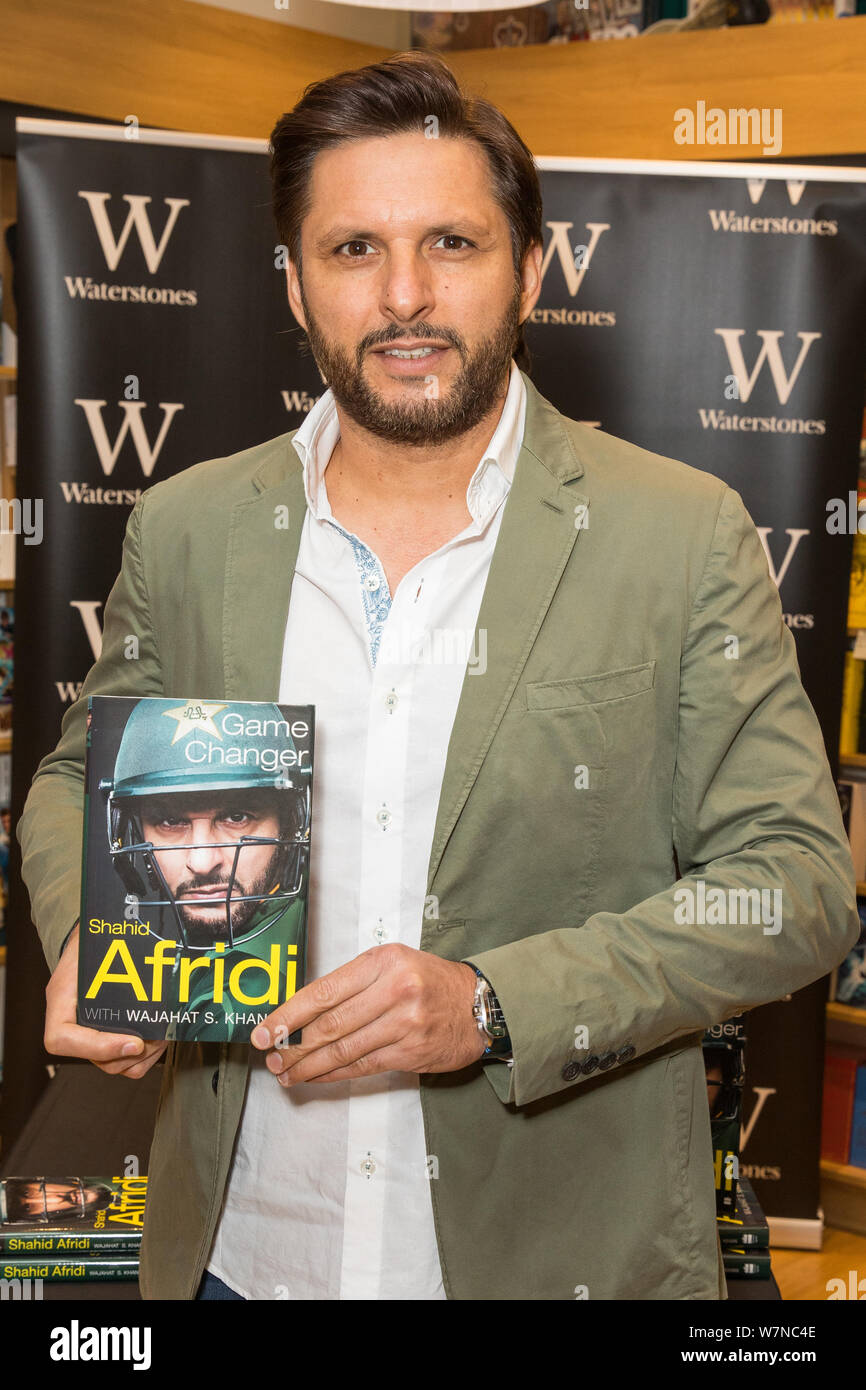Shahid afridi hi-res stock photography and images - Alamy Shahid afridi hi-res stock photography and images - Alamy