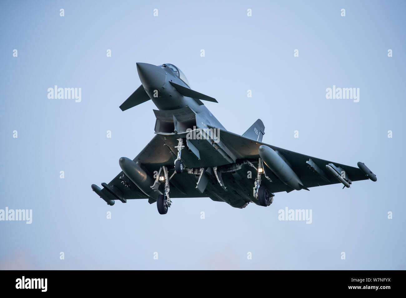 Typhoon FGR4 ZJ914 - 29 Squadron - RAF Coningsby | Flight Li