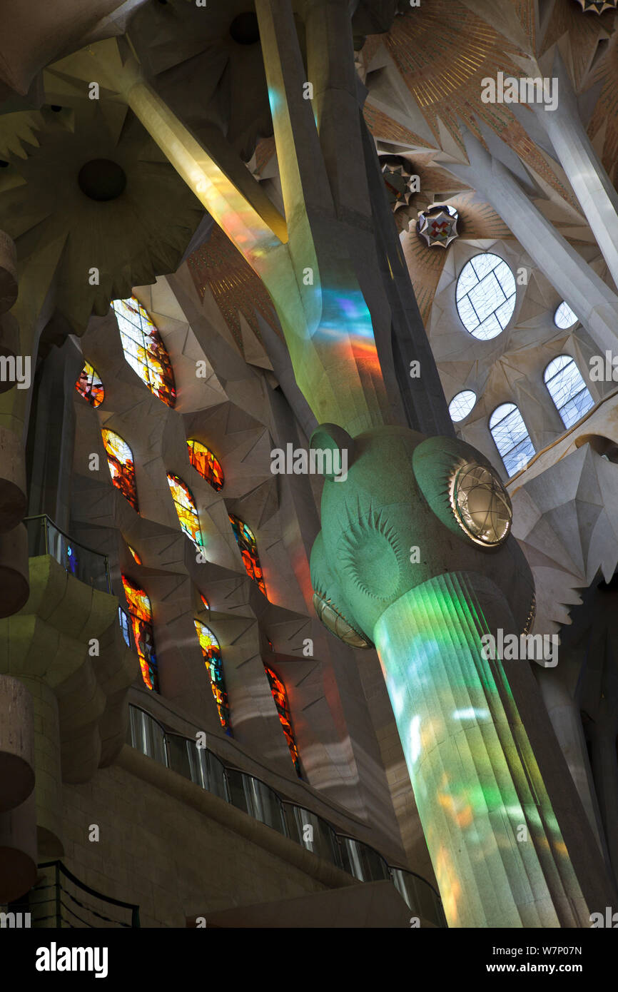 Basilica and Expiatory Church of the Holy Family / Basílica y Templo