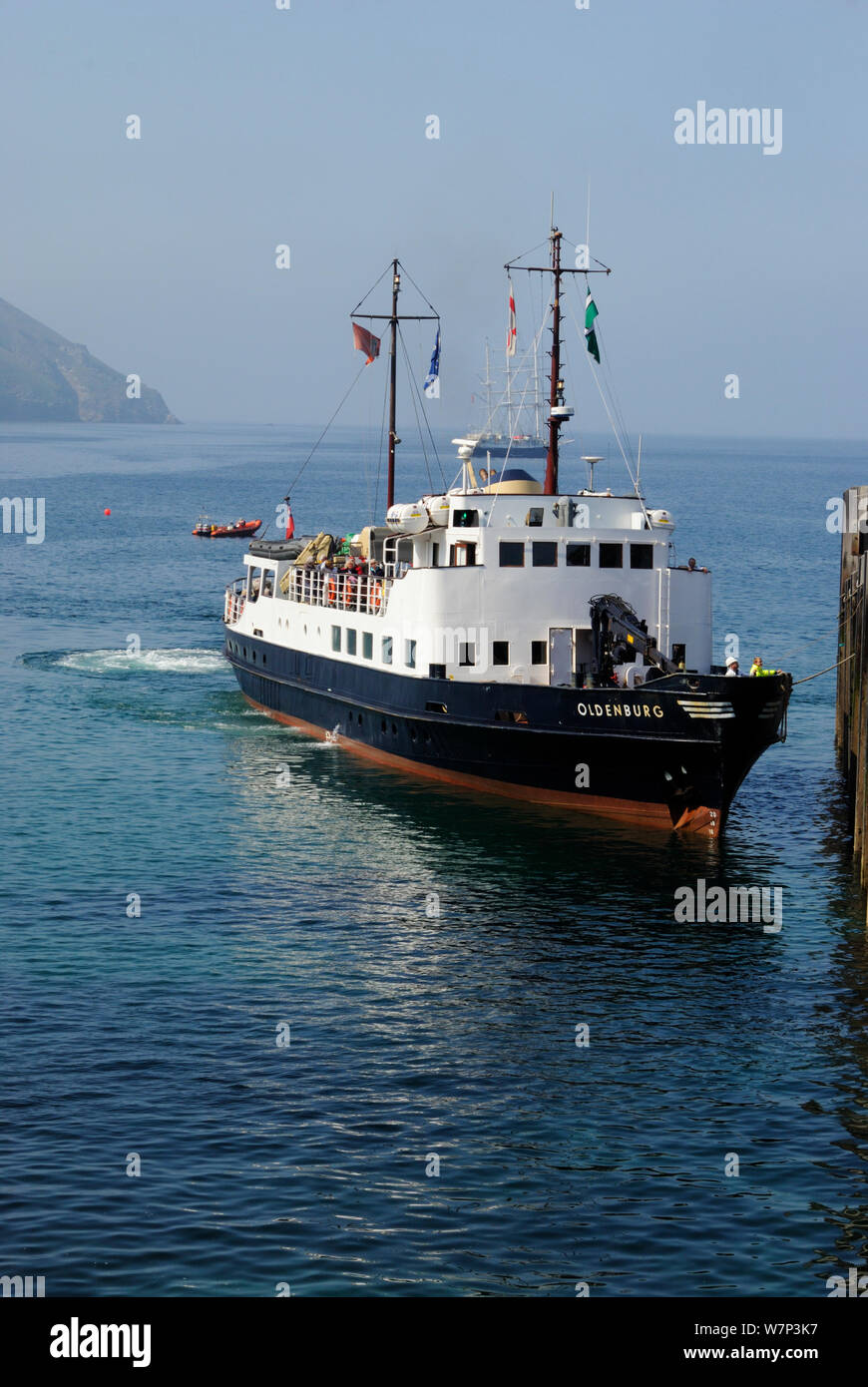 10X15 Passenger Vessel OLDENBURG Taken From Lundy 6X4 Ship Photo Photograph 