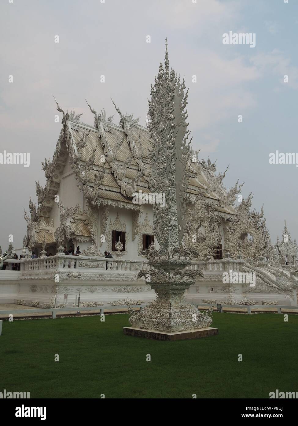 Wat Rong Khun, white temple Chiang Rai, Thailand Stock Photo - Alamy