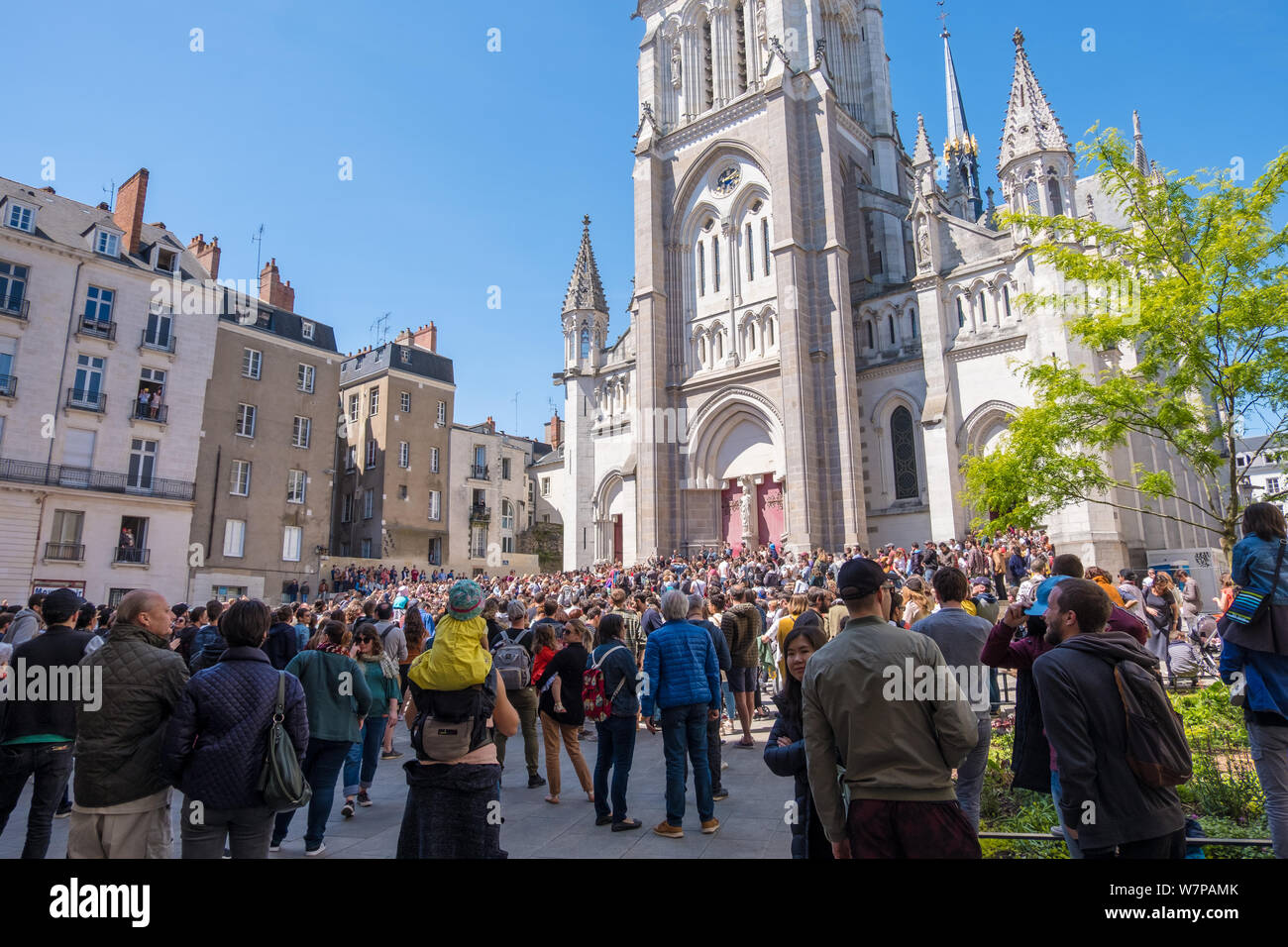 Saint nicolas and children hi-res stock photography and images - Alamy