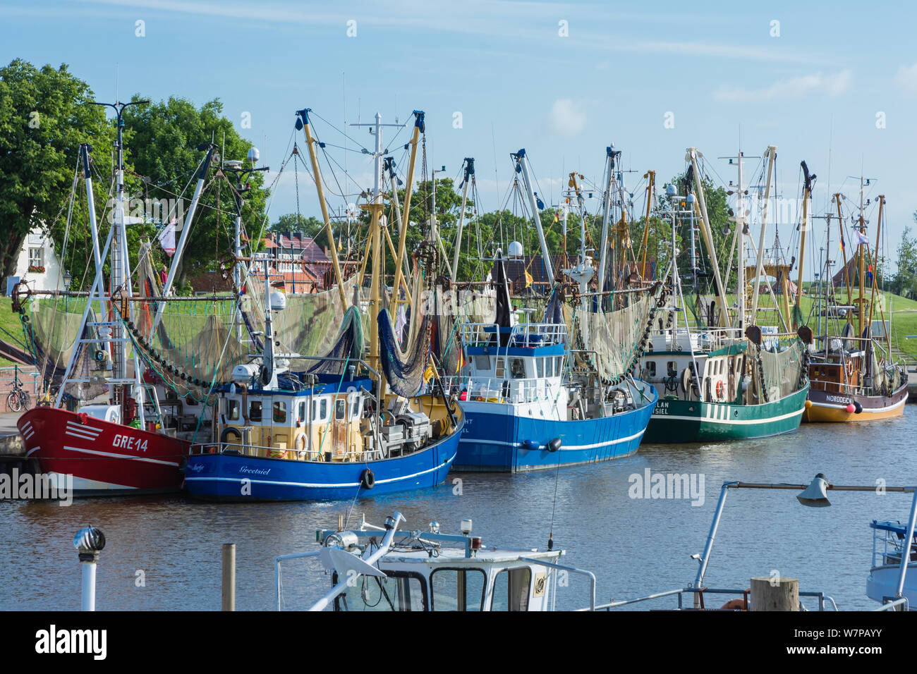 Fishing boat shore no people hi-res stock photography and images