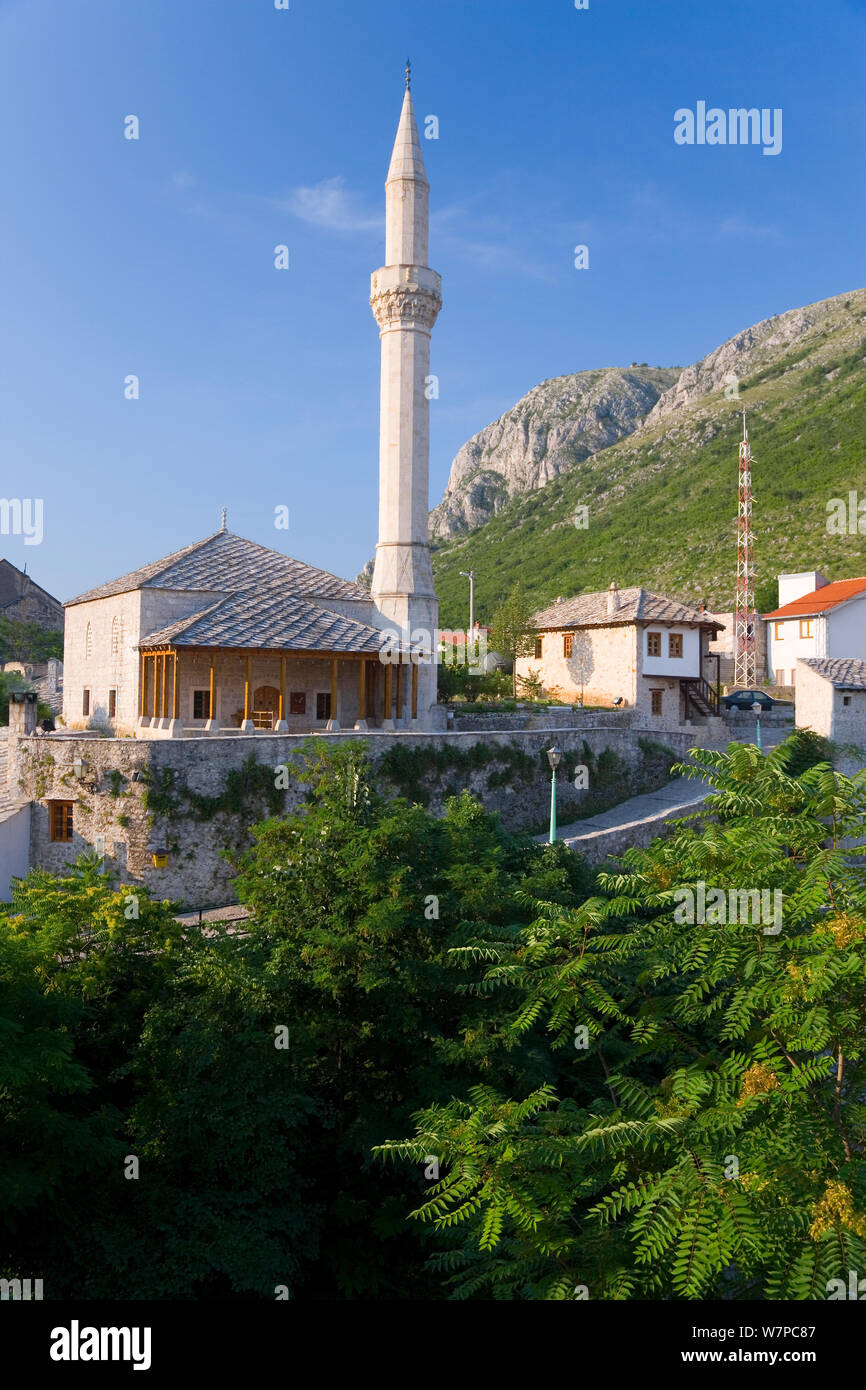 Mosque in the Old Town, Mostar, Herzegovina, Bosnia and Herzegovina, Balkans, 2007 Stock Photo
