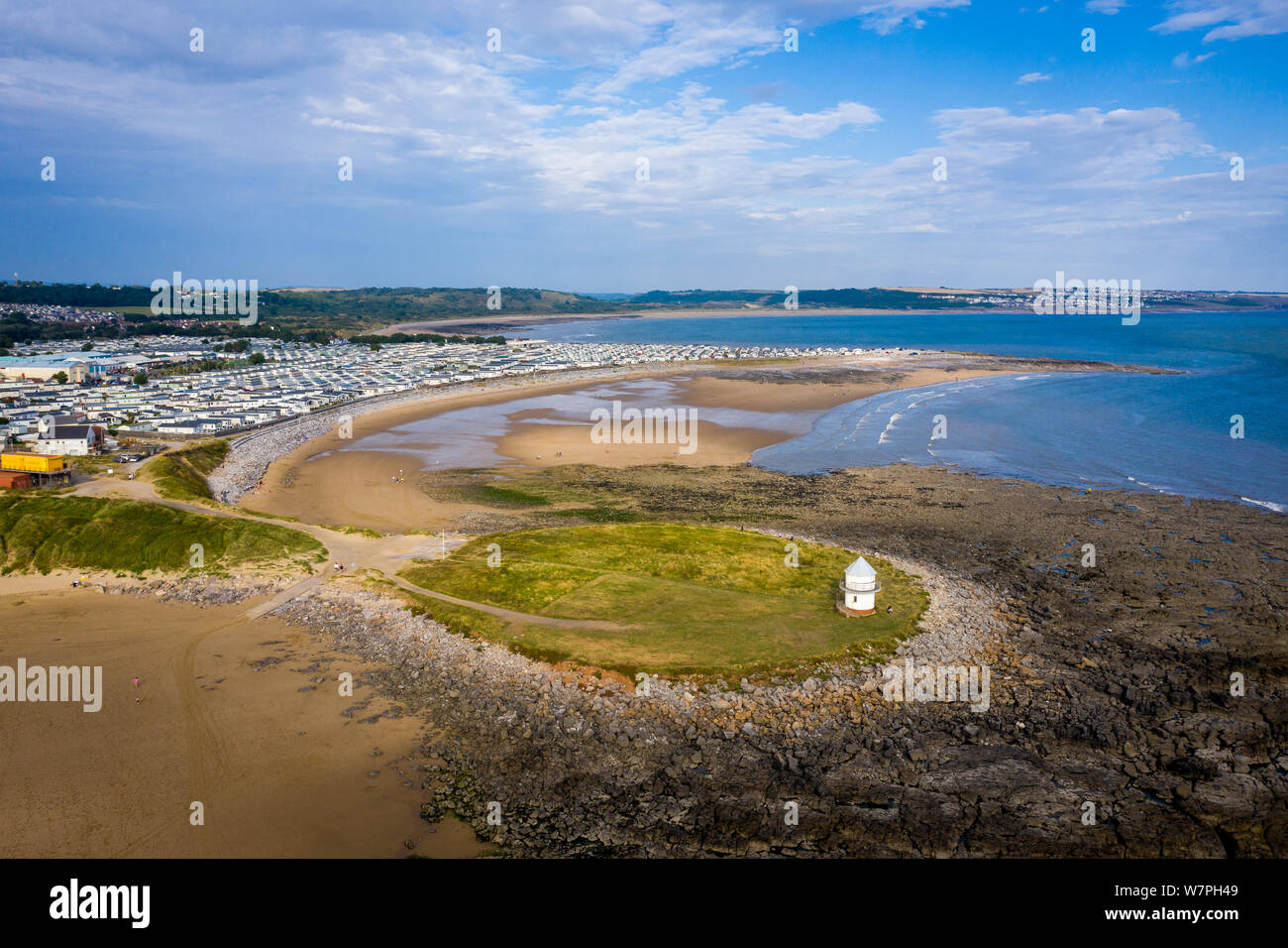 aerial-view-of-porthcawl-beach-harbour-and-fun-fair-in-south-wales-uk
